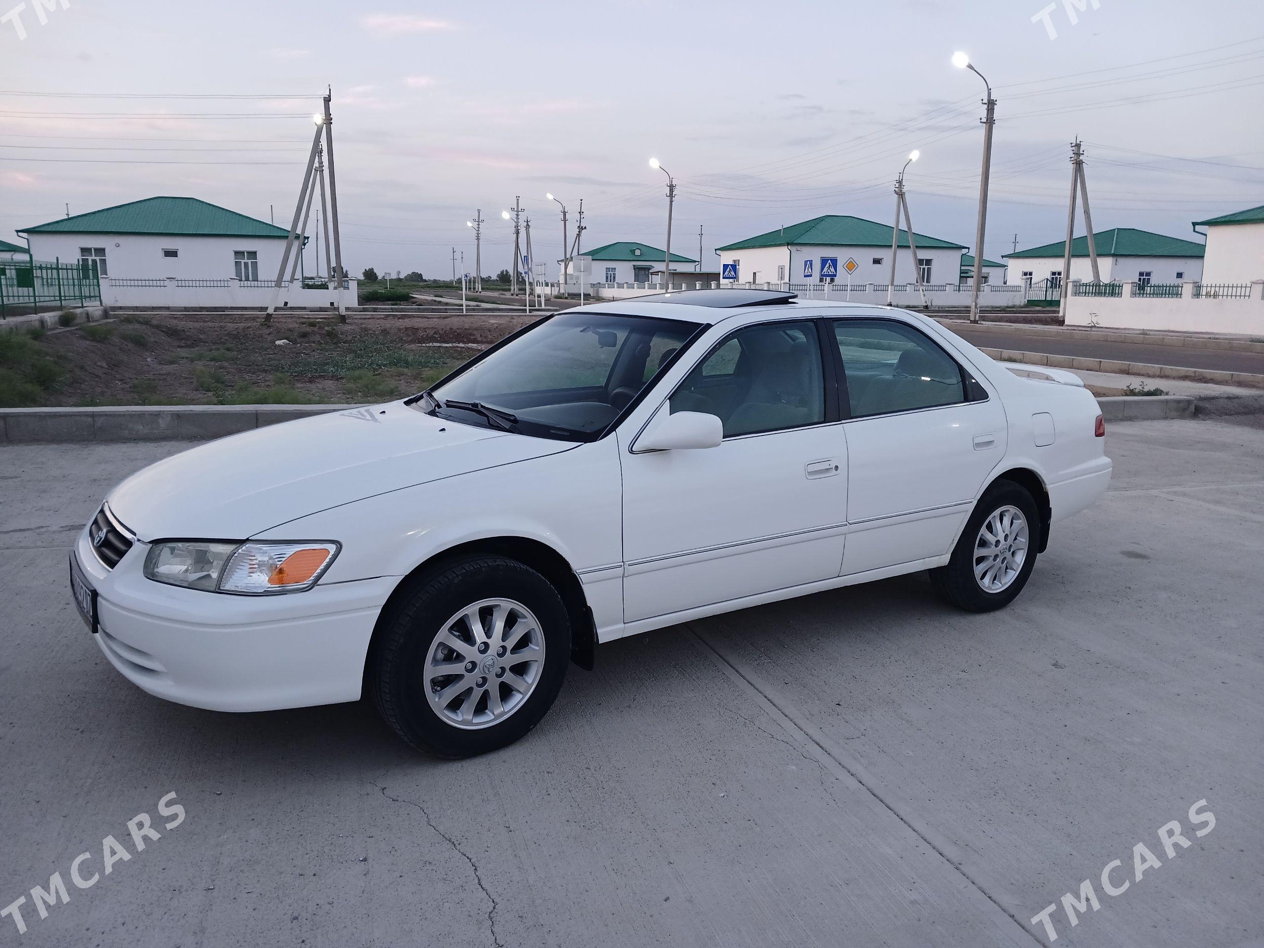 Toyota Camry 2000 - 185 000 TMT - Köneürgenç - img 1