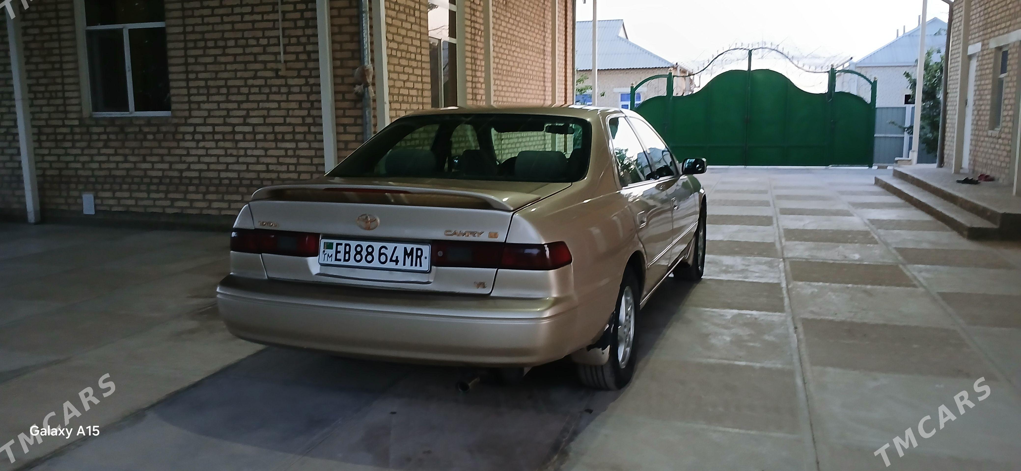Toyota Camry 1998 - 140 000 TMT - Baýramaly - img 1
