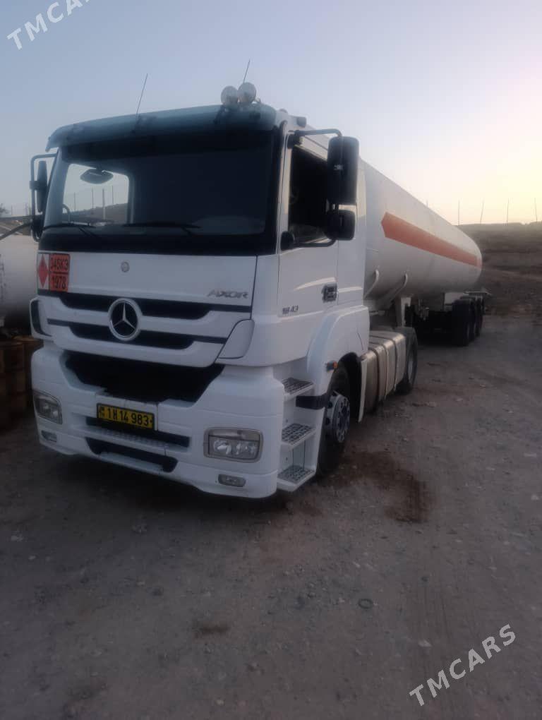 Mercedes-Benz 300TE 2004 - 460 000 TMT - Mary - img 1