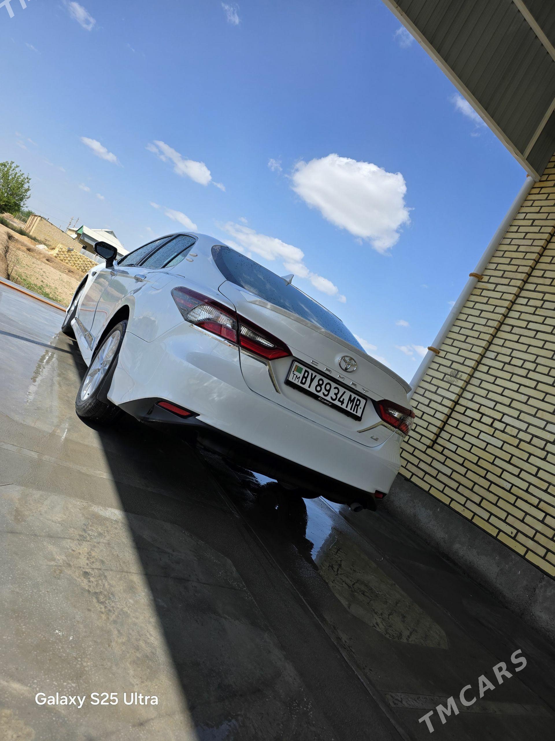 Toyota Camry 2021 - 326 000 TMT - Мургап - img 1