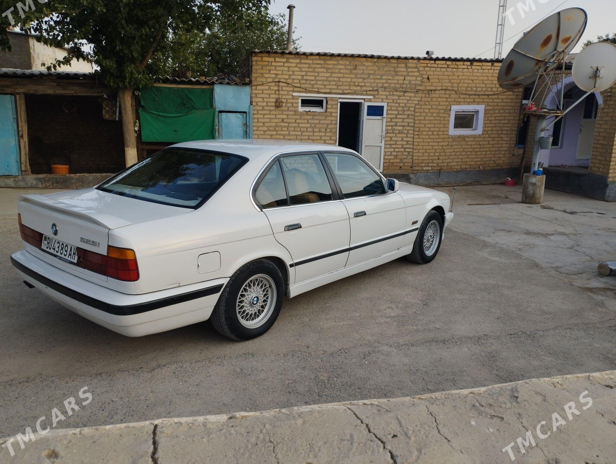 BMW 525 1989 - 66 000 TMT - Кака - img 1