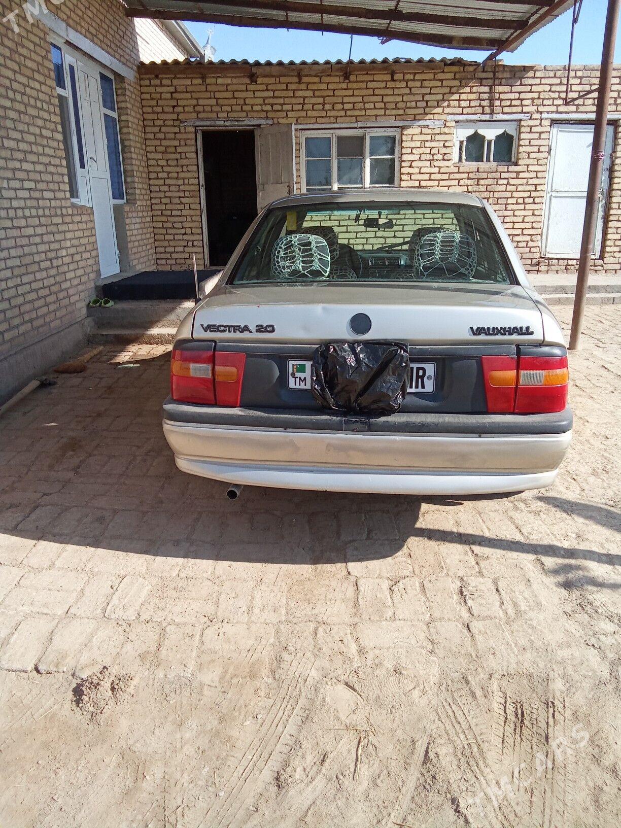 Opel Vectra 1990 - 27 000 TMT - Байрамали - img 1