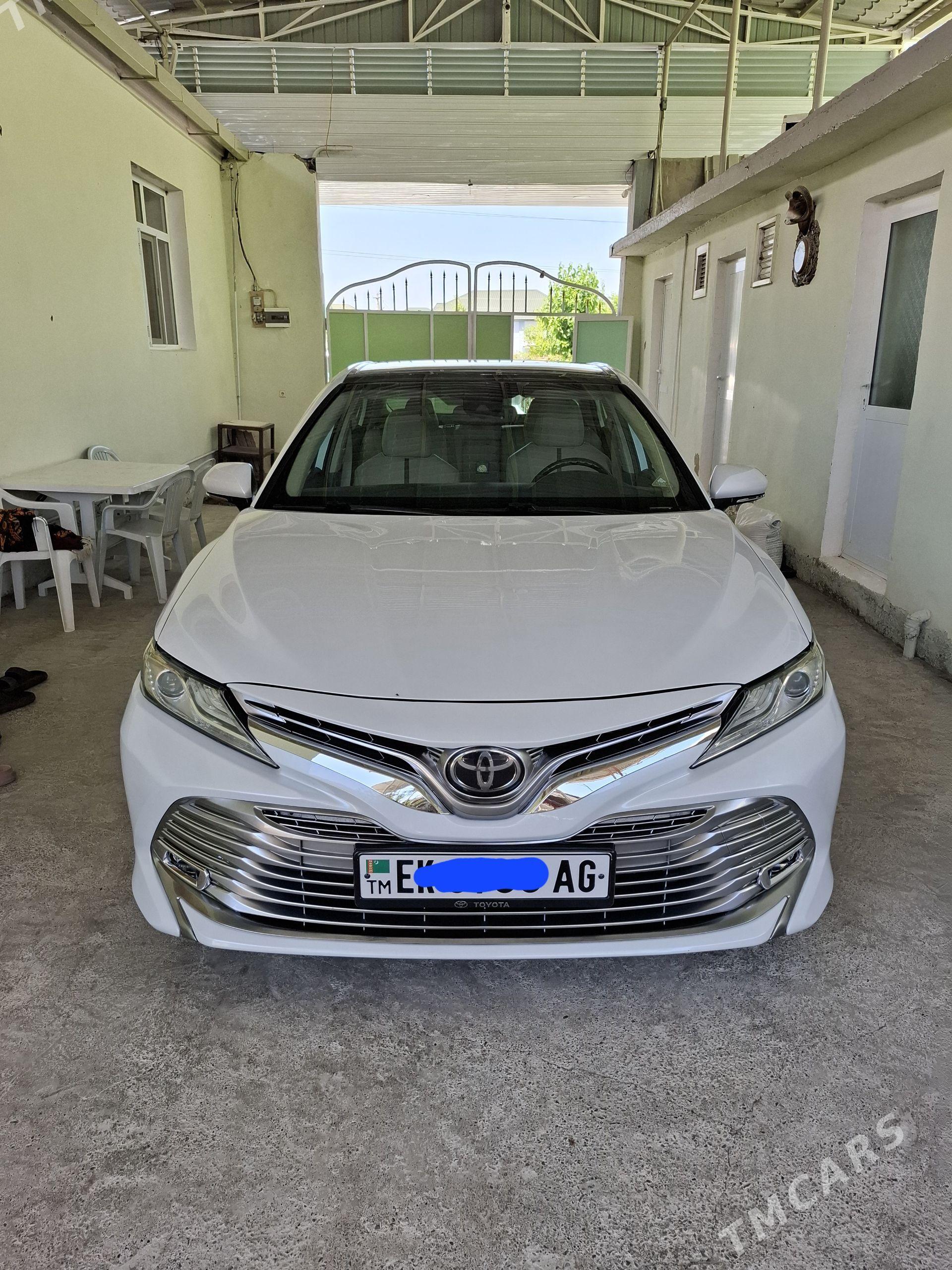 Toyota Camry 2019 - 405 000 TMT - Гарадамак Шор - img 1