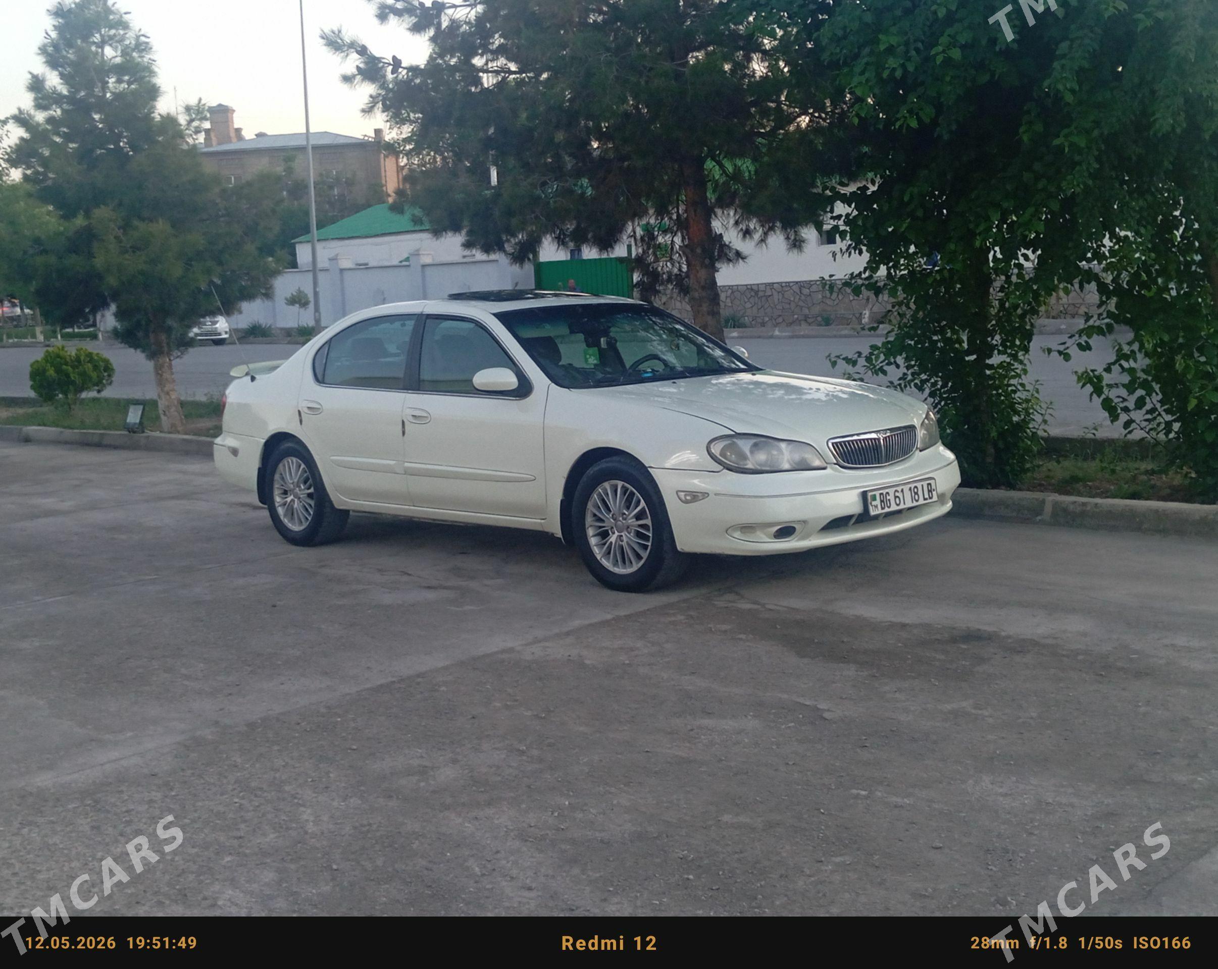 Infiniti I30 2001 - 100 000 TMT - Туркменабат - img 1