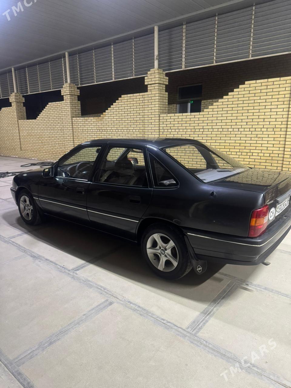 Opel Vectra 1992 - 58 000 TMT - Mary - img 1