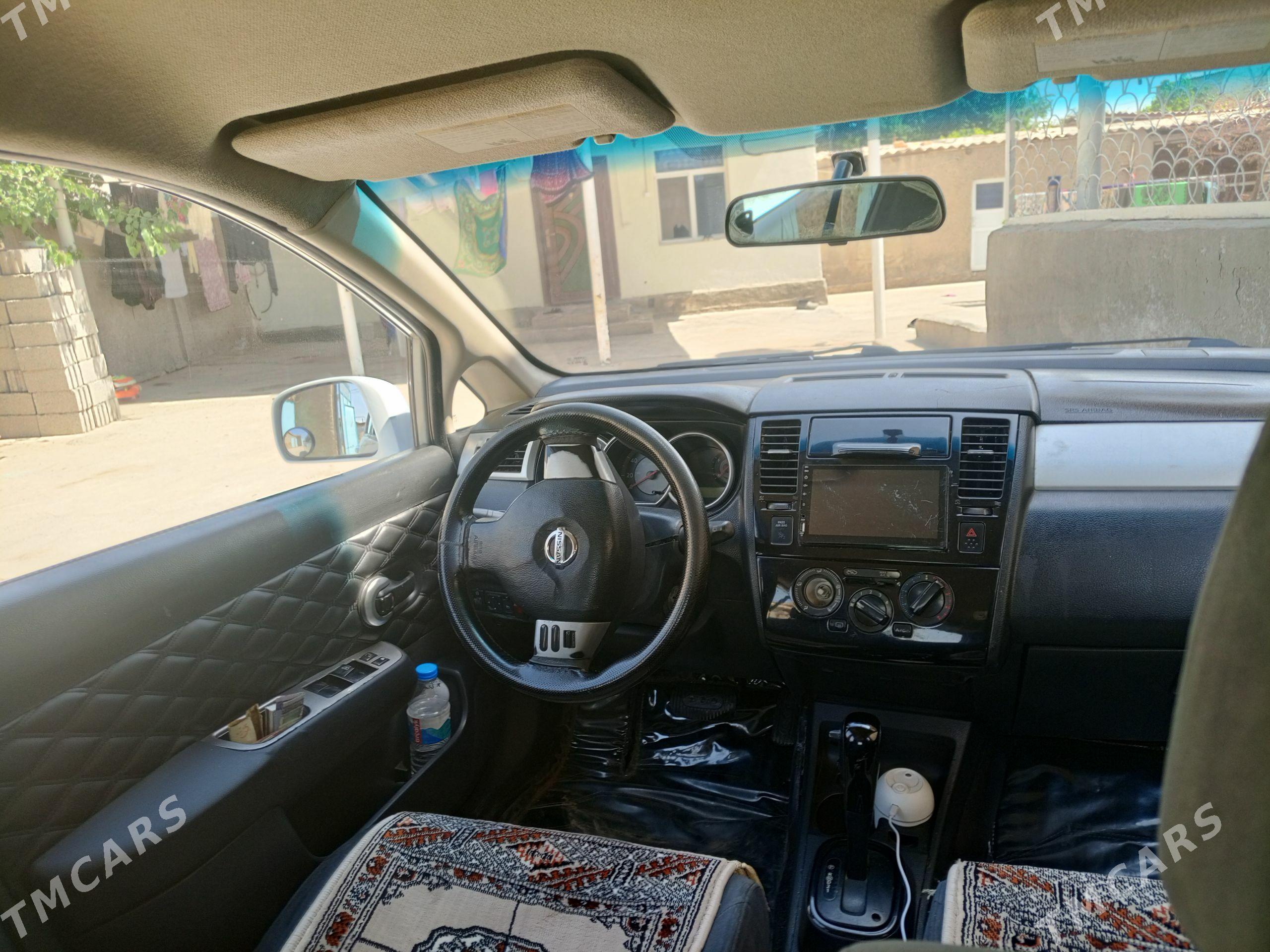 Nissan Versa 2008 - 125 000 TMT - Теджен - img 1