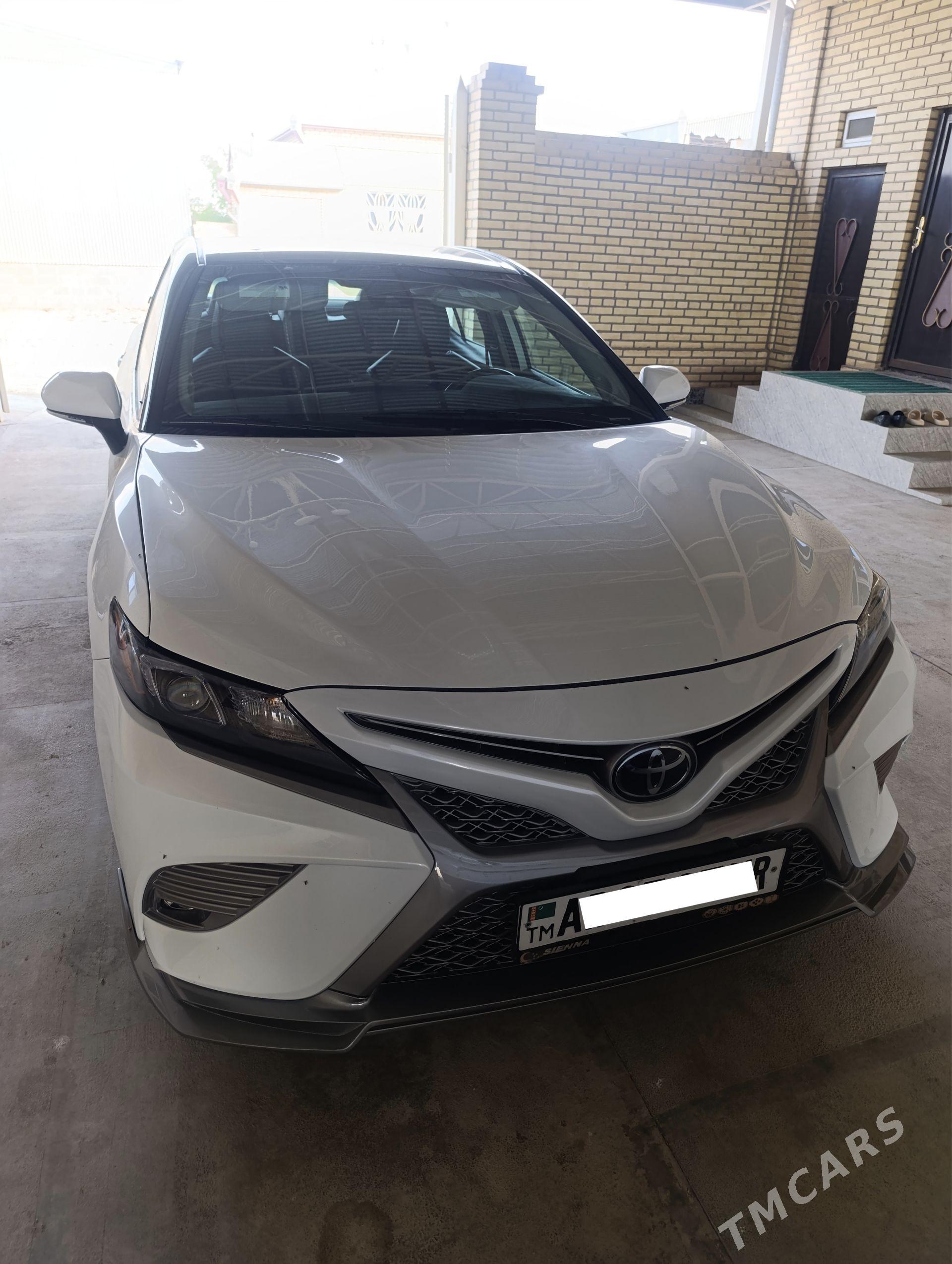 Toyota Camry 2022 - 400 000 TMT - Векильбазар - img 1