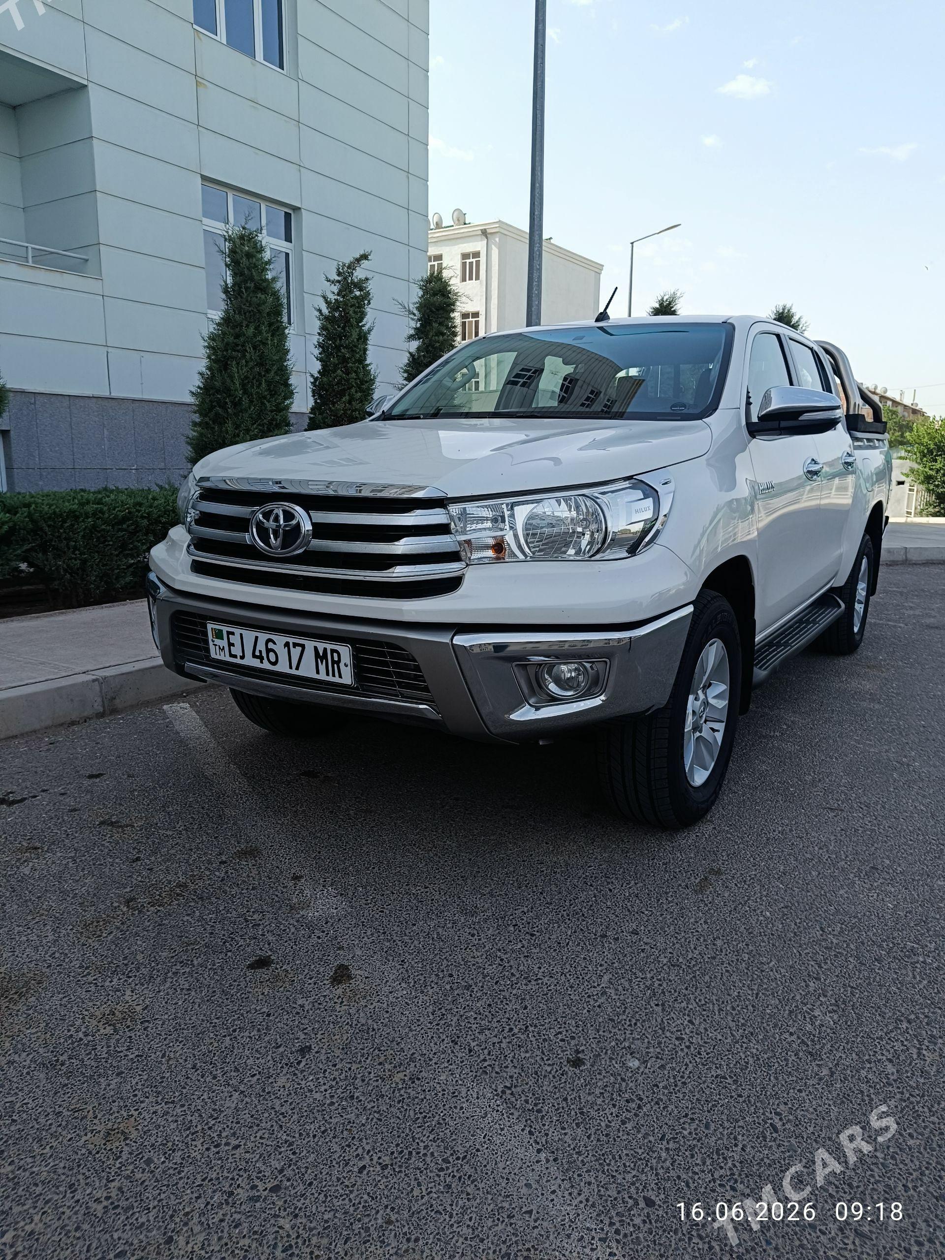 Toyota Hilux 2016 - 560 000 TMT - Мары - img 1