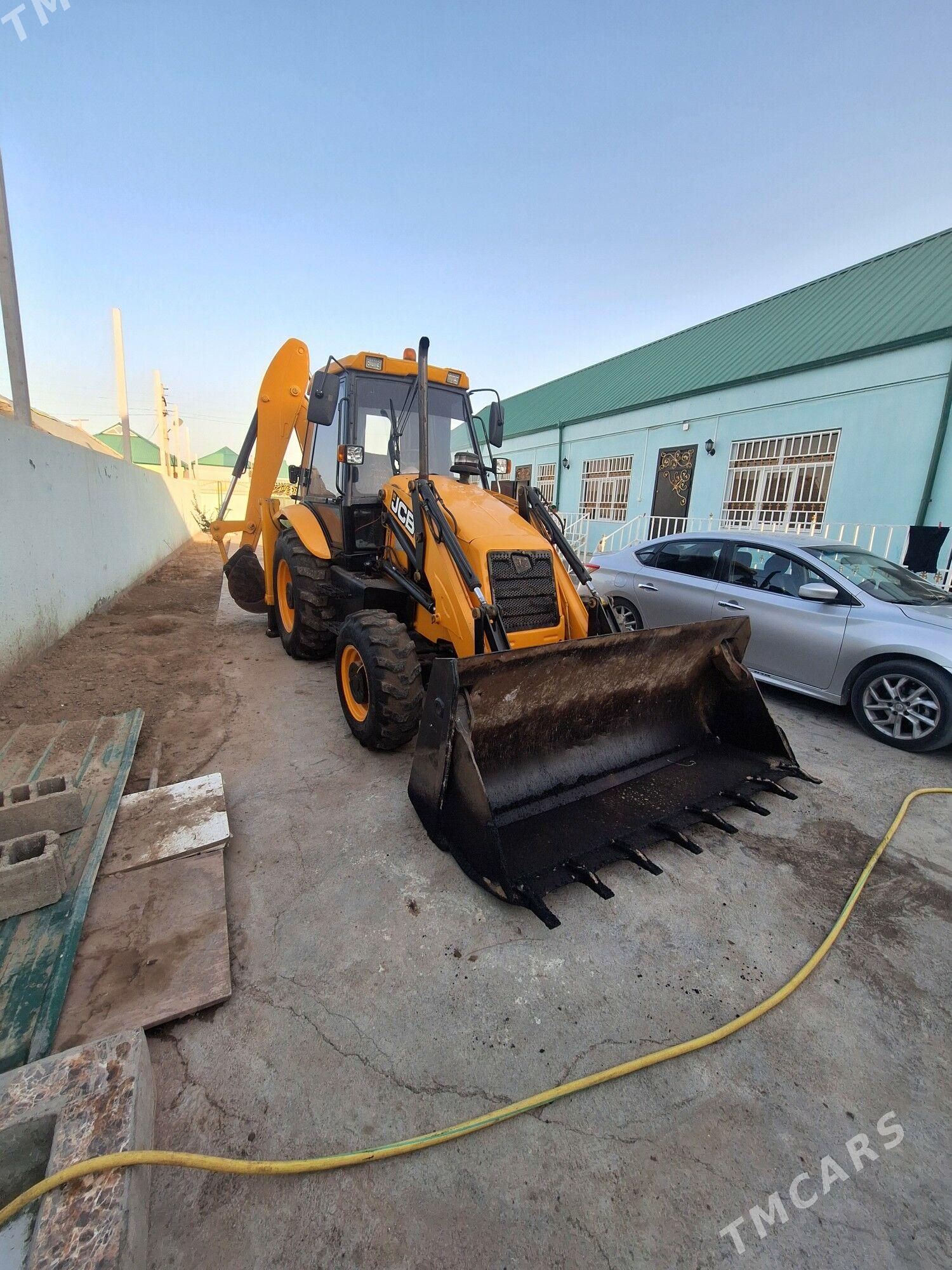 JCB 3CX Compact 2011 - 640 000 TMT - Bagyr - img 1
