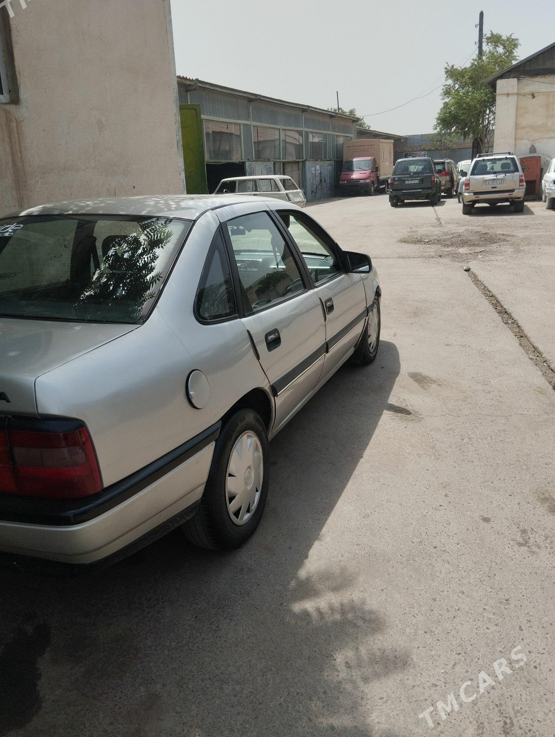 Opel Vectra 1989 - 36 000 TMT - Türkmenabat - img 1