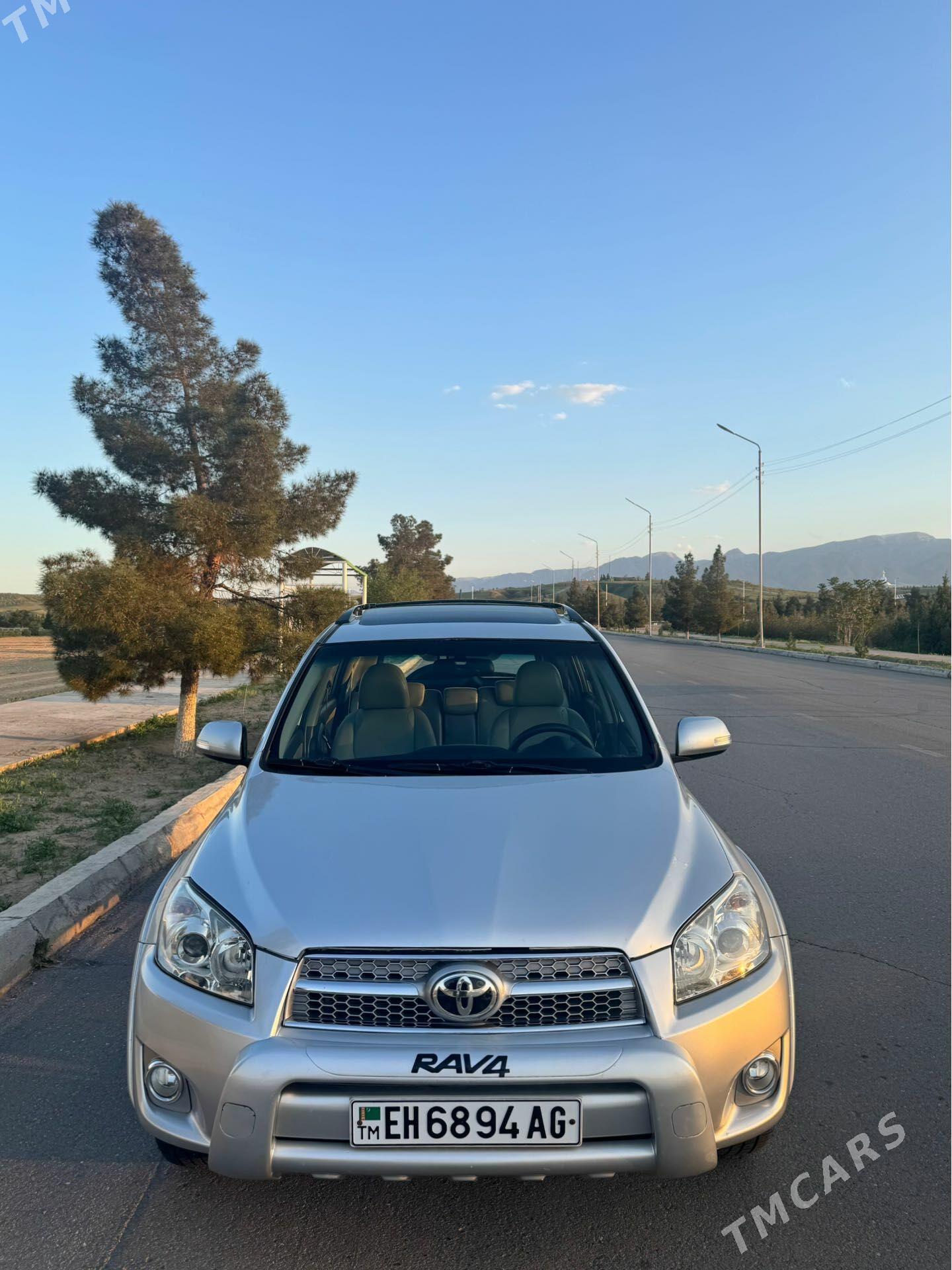 Toyota RAV4 2012 - 230 000 TMT - Aşgabat - img 1