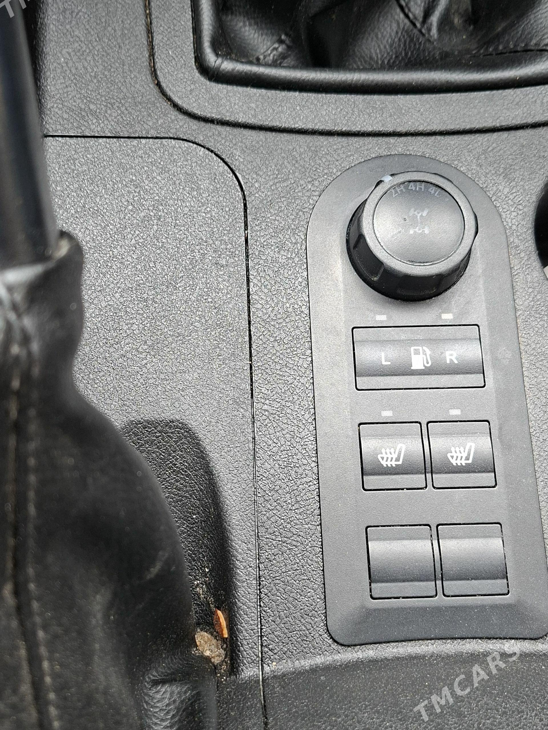 UAZ Profi 2014 - 260 000 TMT - Bäherden - img 1