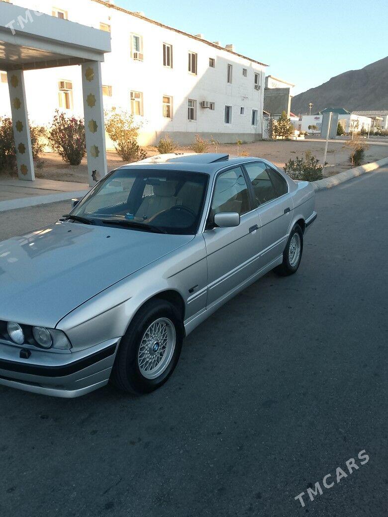 BMW E34 1995 - 65 000 TMT - Balkanabat - img 1