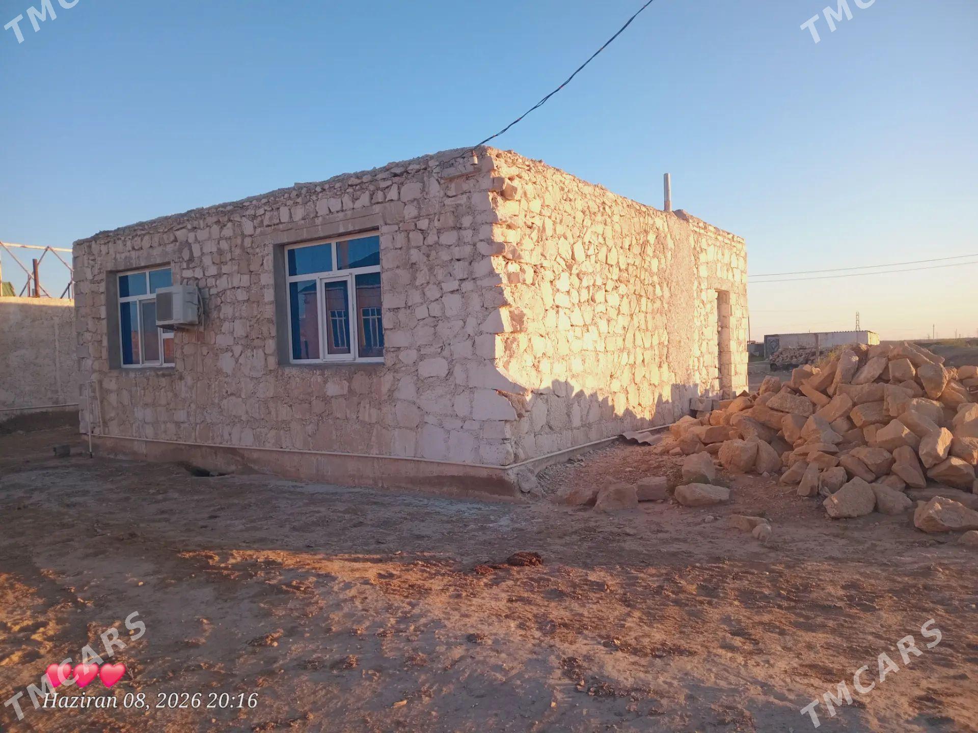 jebel jay - Jebel - img 1