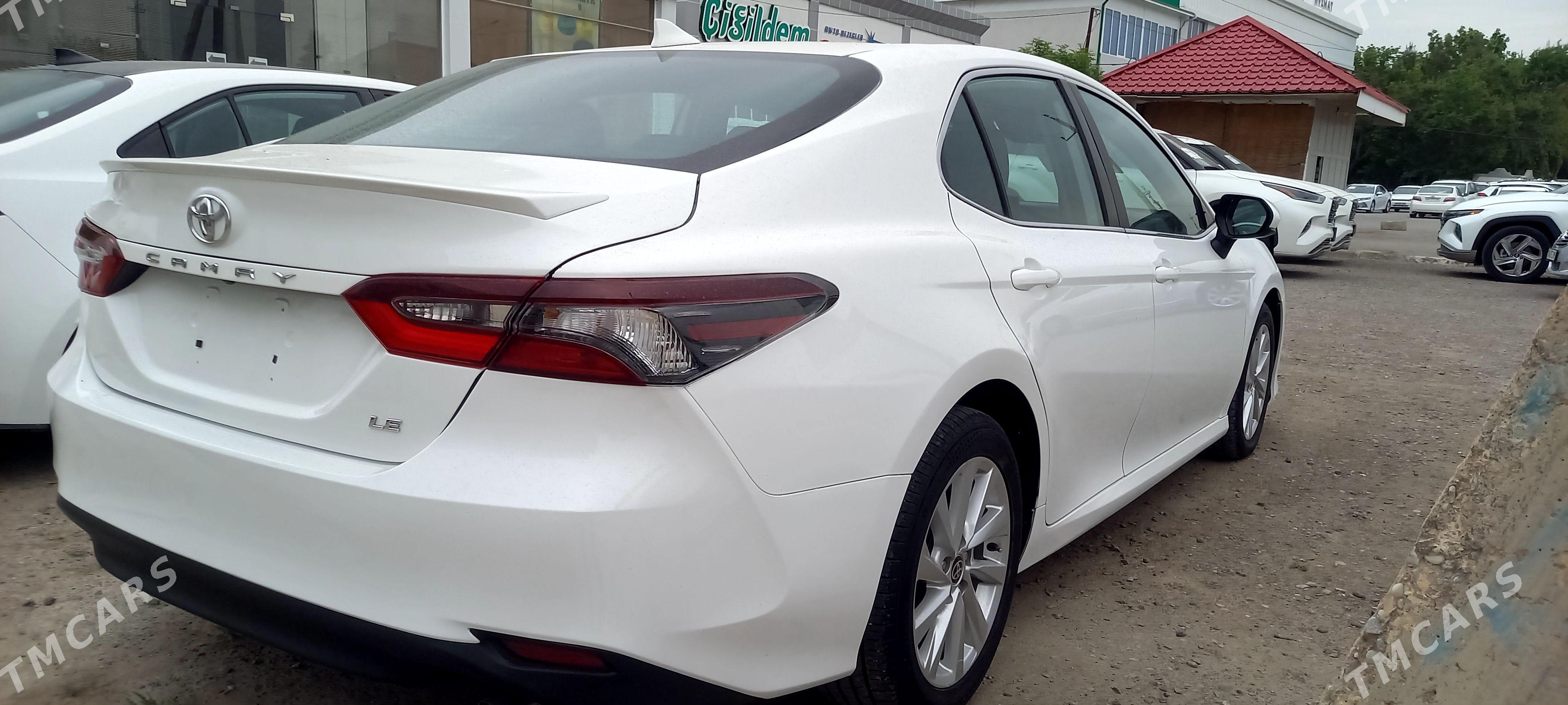 Toyota Camry 2023 - 345 000 TMT - Мары - img 1