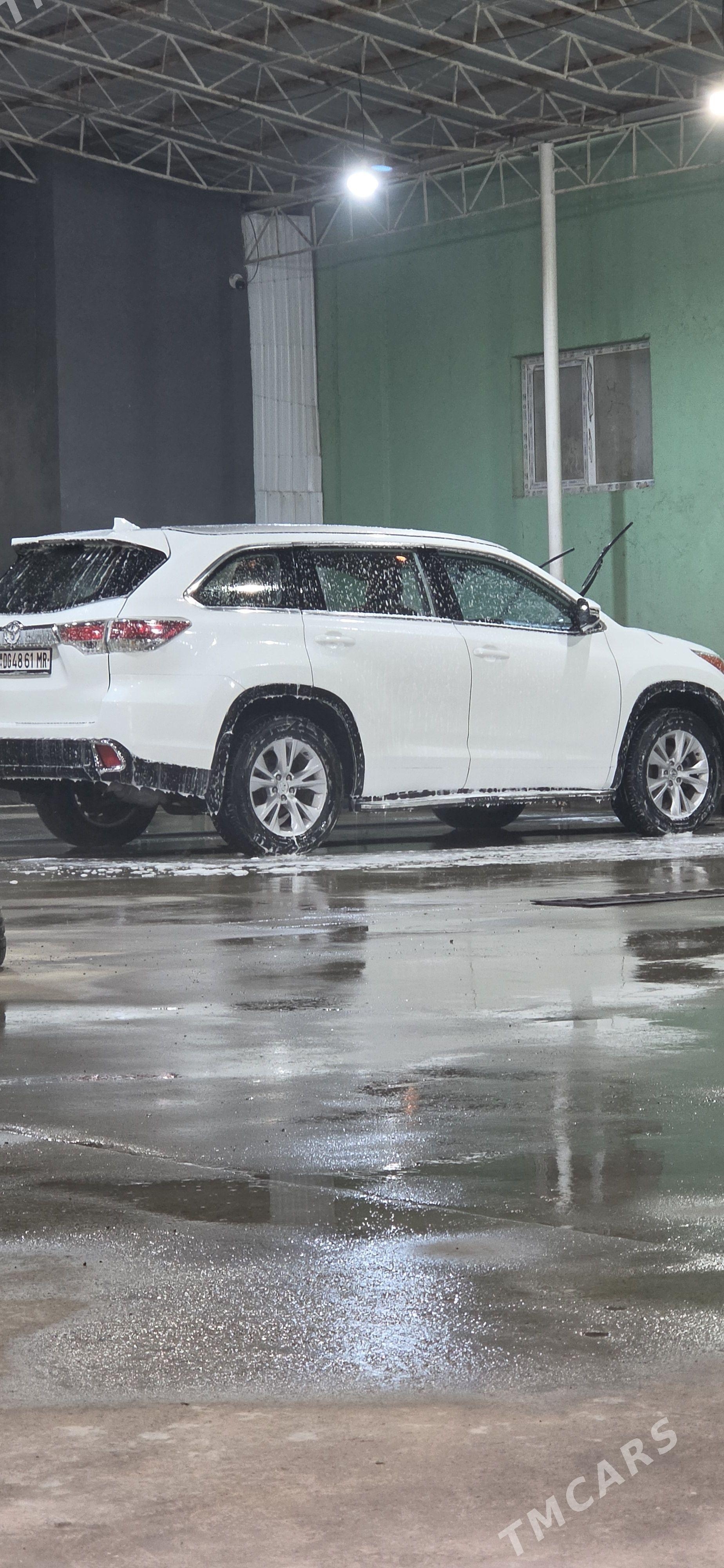 Toyota Highlander 2017 - 359 000 TMT - Baýramaly - img 1
