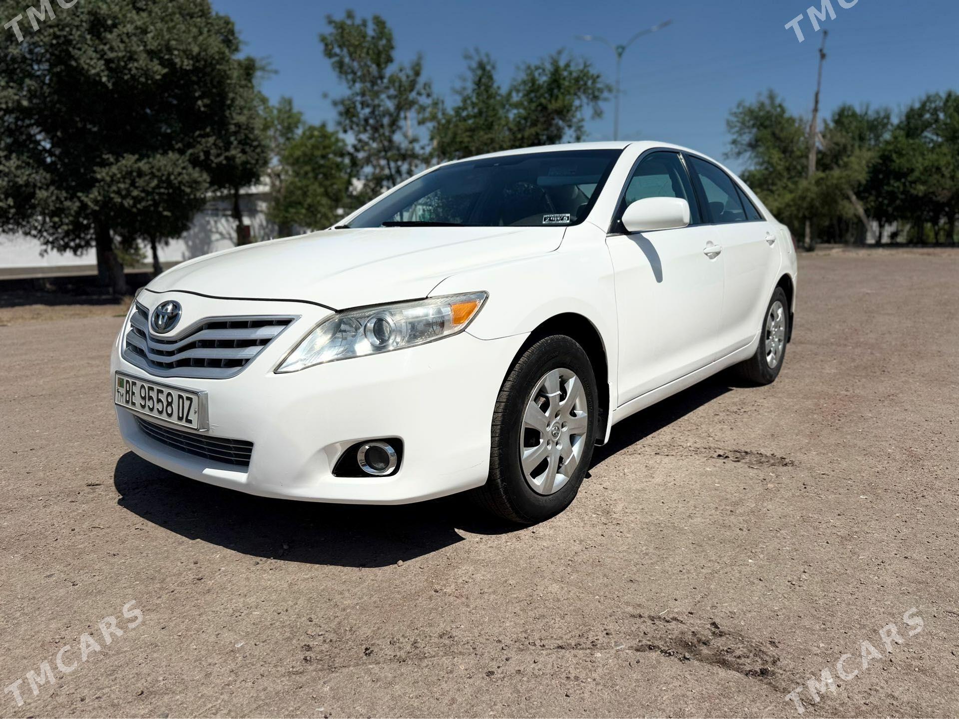Toyota Camry 2010 - 225 000 TMT - Дашогуз - img 1