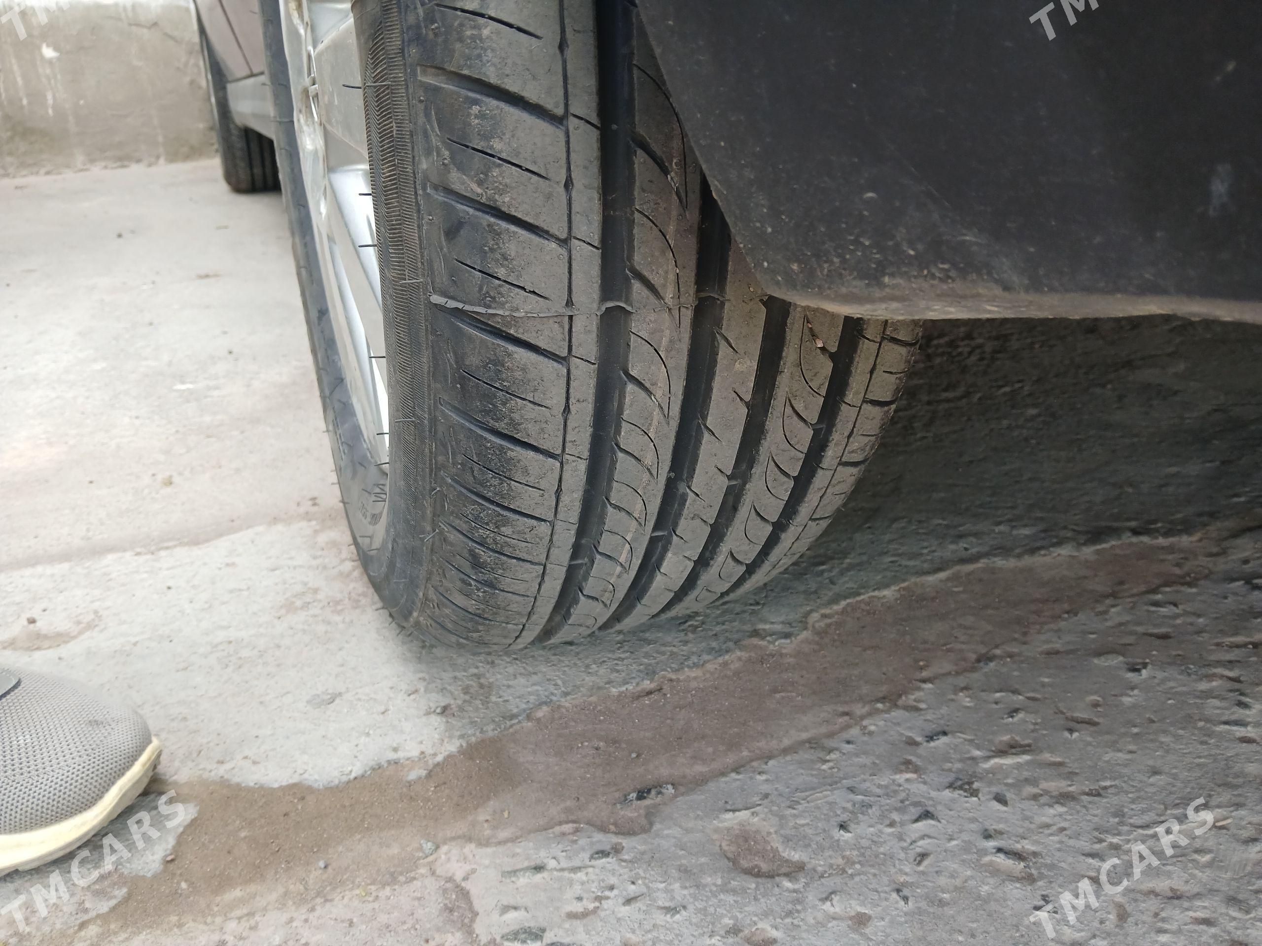 Opel Vectra 2004 - 105 000 TMT - Дашогуз - img 1
