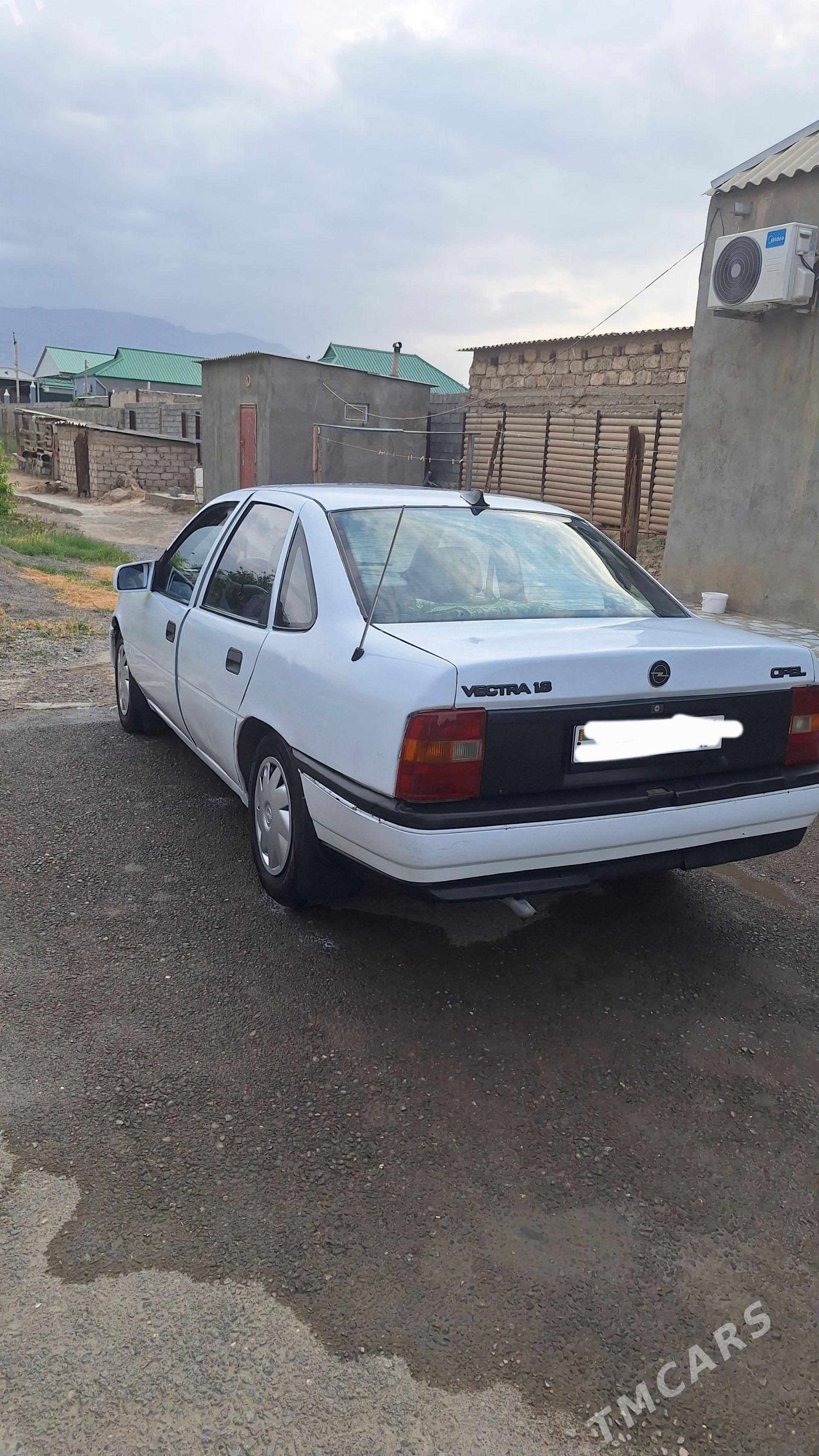 Opel Vectra 1990 - 33 000 TMT - Büzmeýin - img 1
