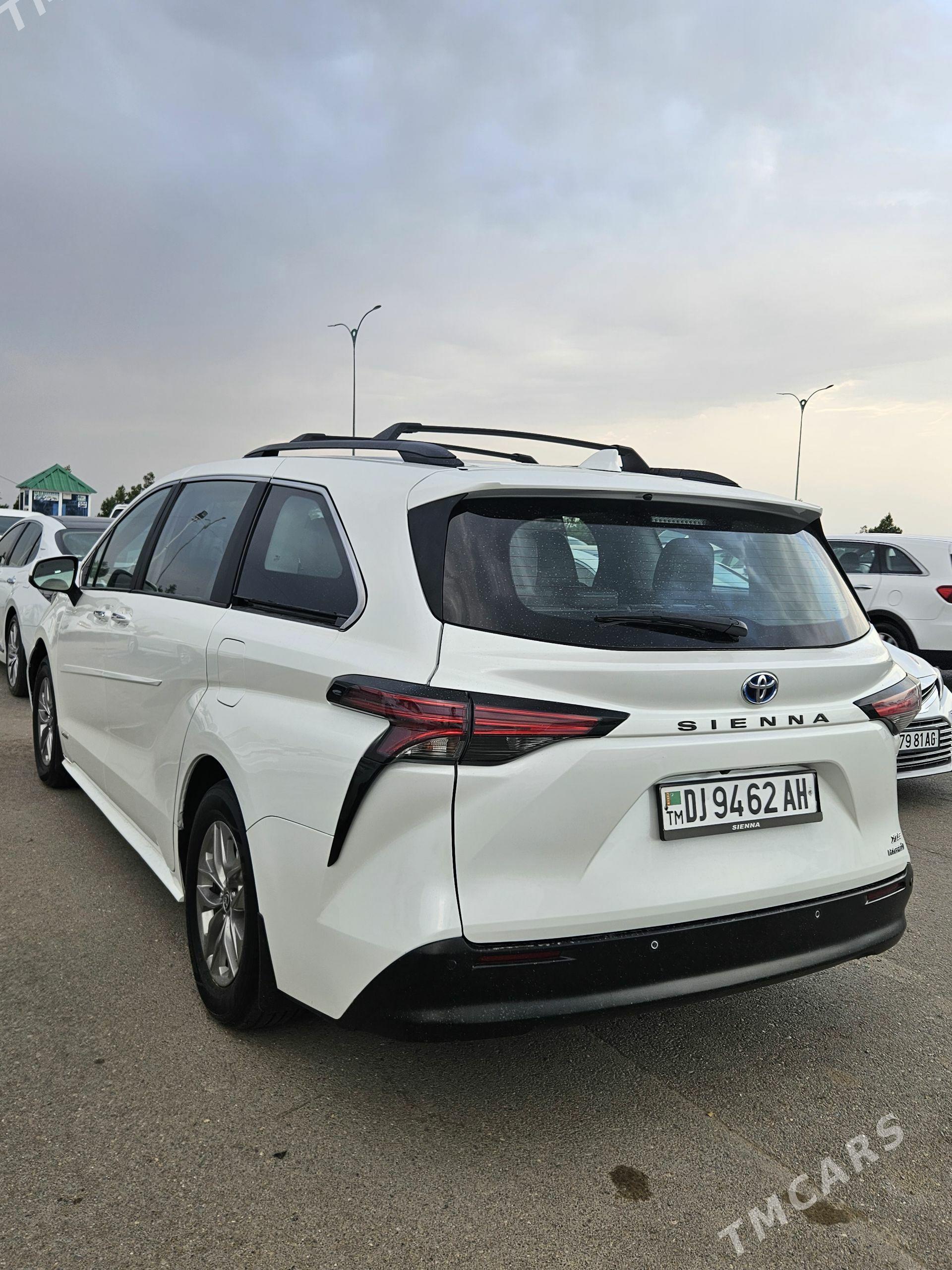 Toyota Sienna 2021 - 458 000 TMT - Aşgabat - img 1