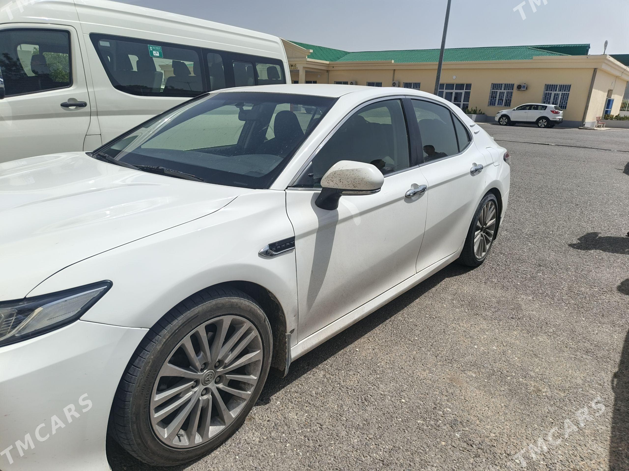 Toyota Camry 2021 - 235 000 TMT - Кака - img 1