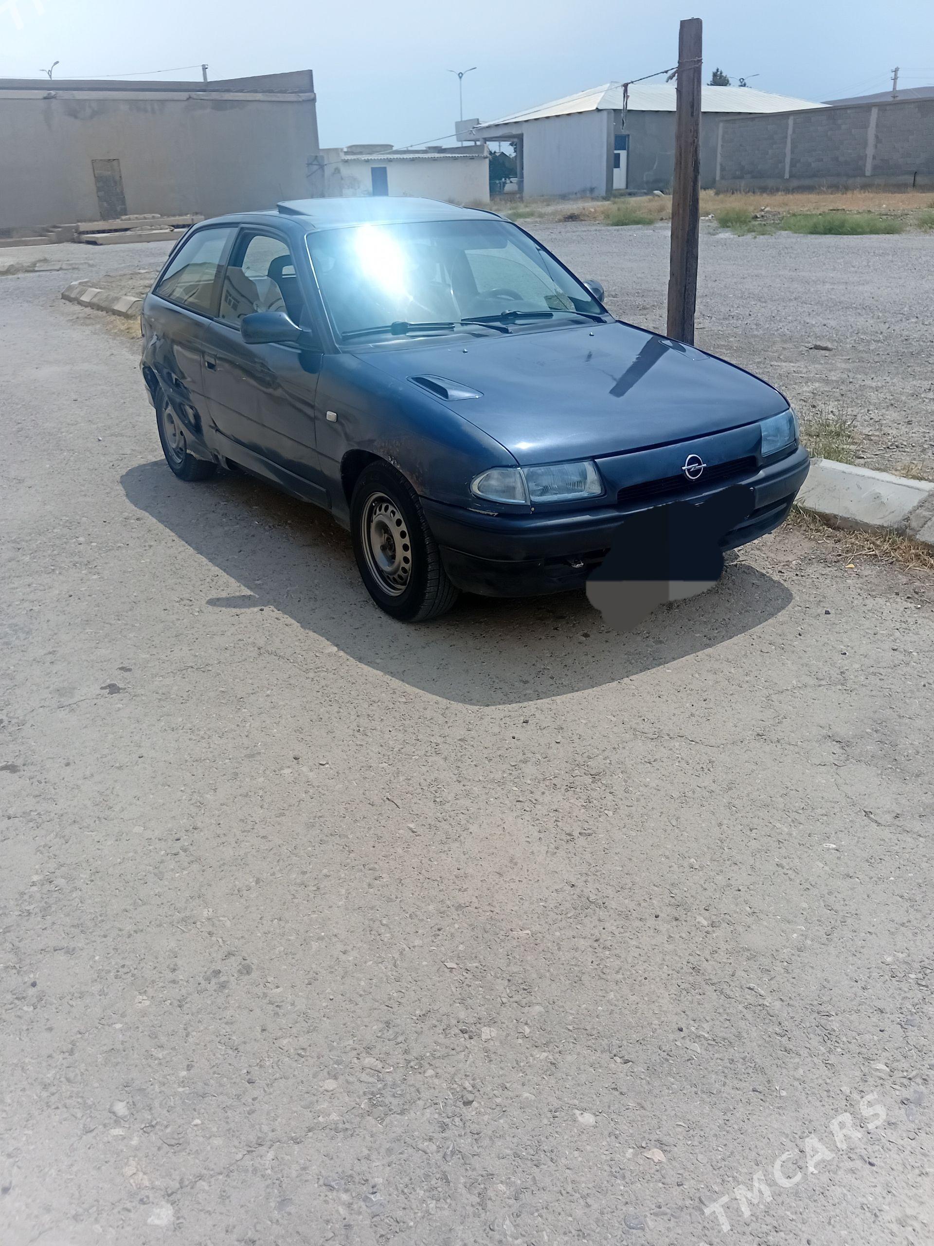 Opel Astra 2004 - 30 000 TMT - Gyzylarbat - img 1