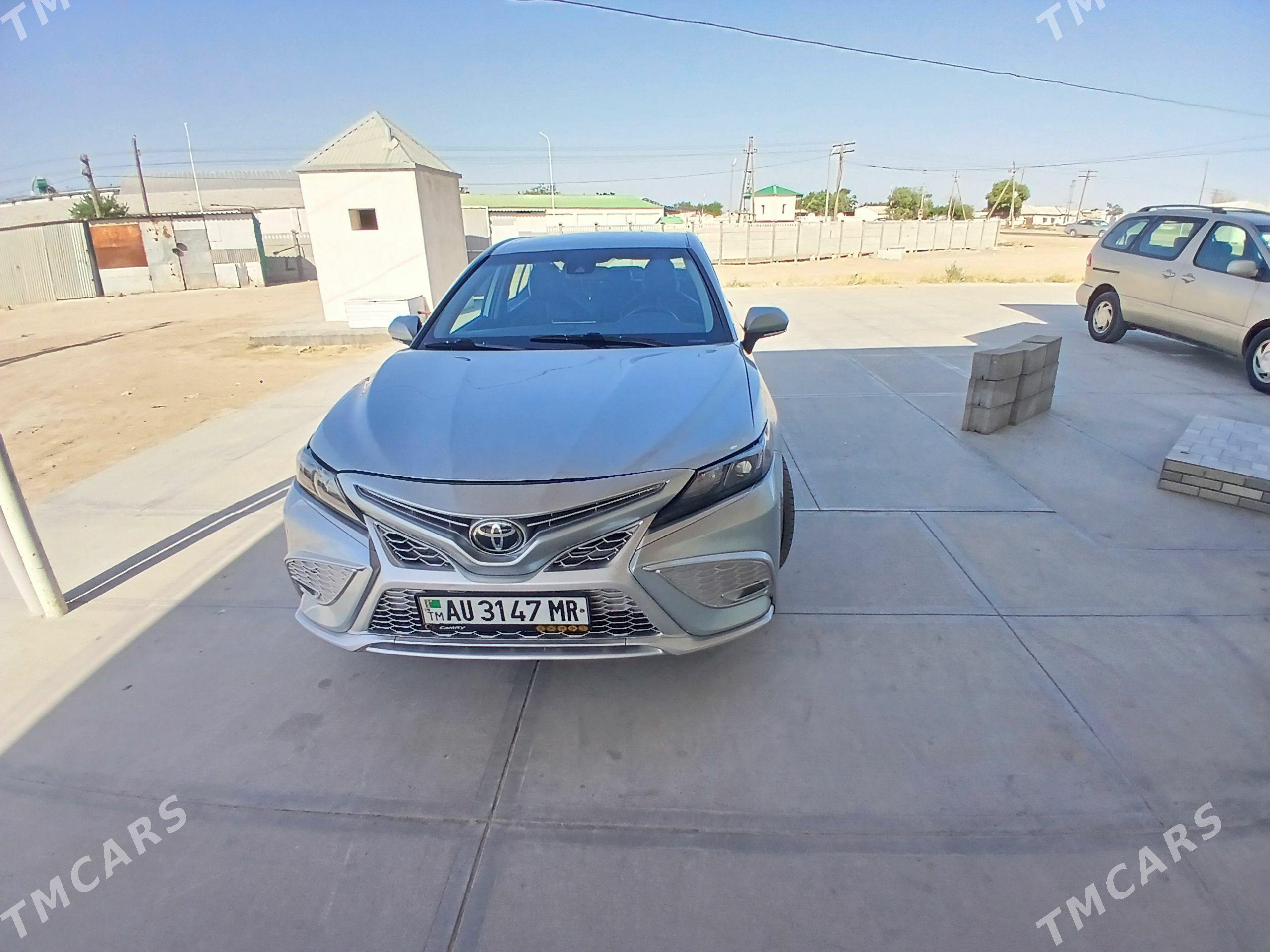 Toyota Camry 2023 - 385 000 TMT - Ýolöten - img 1