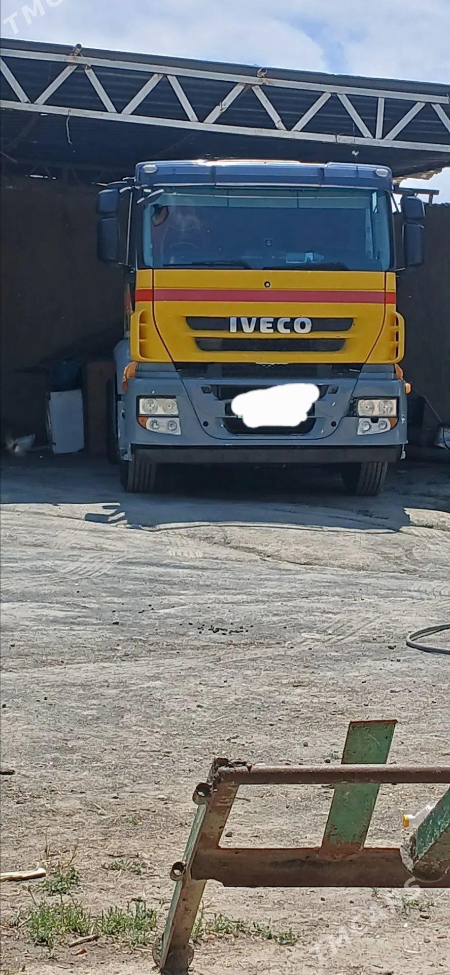 Iveco Stralis 450 2010 - 650 000 TMT - Мары - img 1