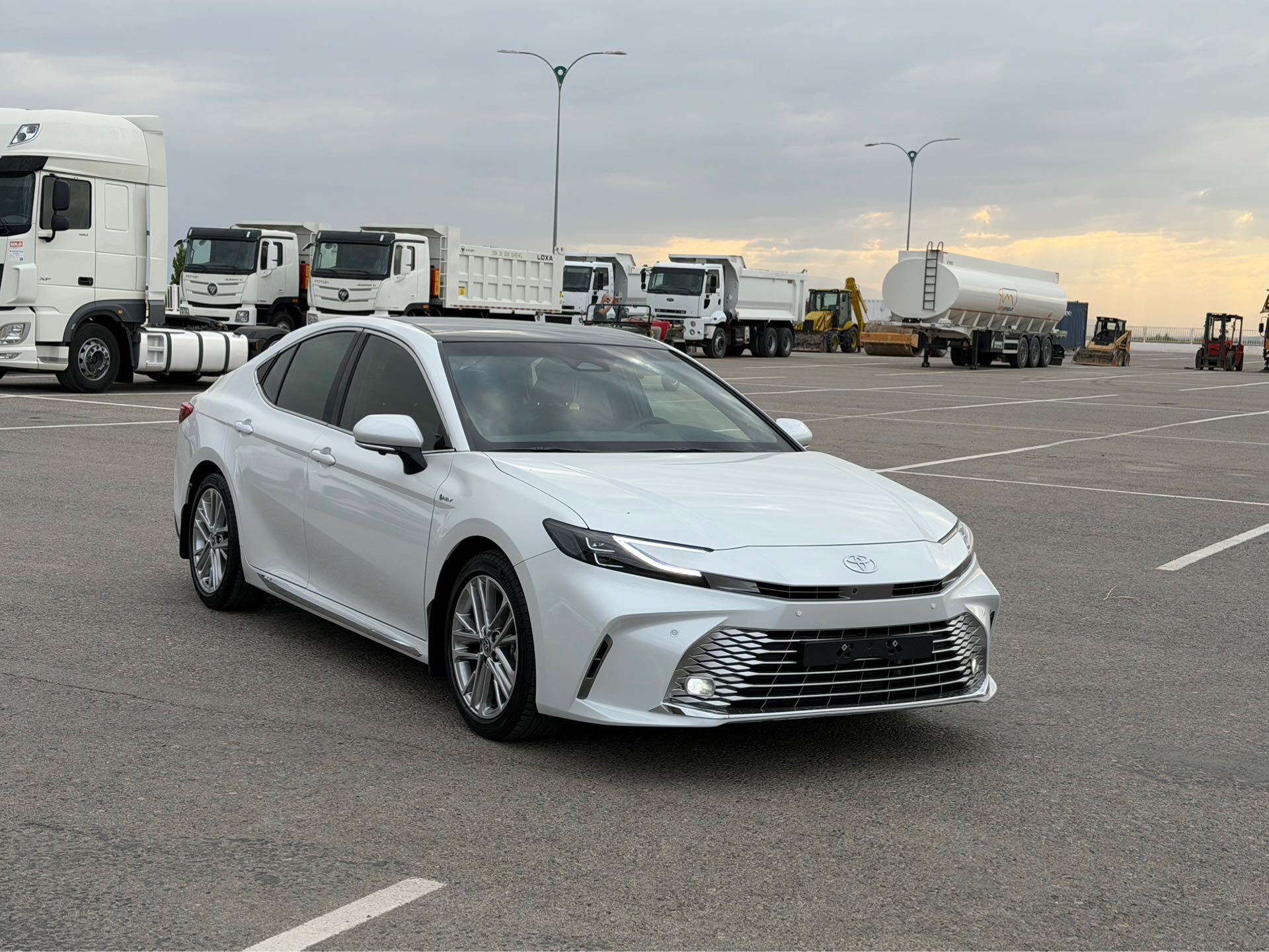 Toyota Camry 2025 - 741 000 TMT - Aşgabat - img 1