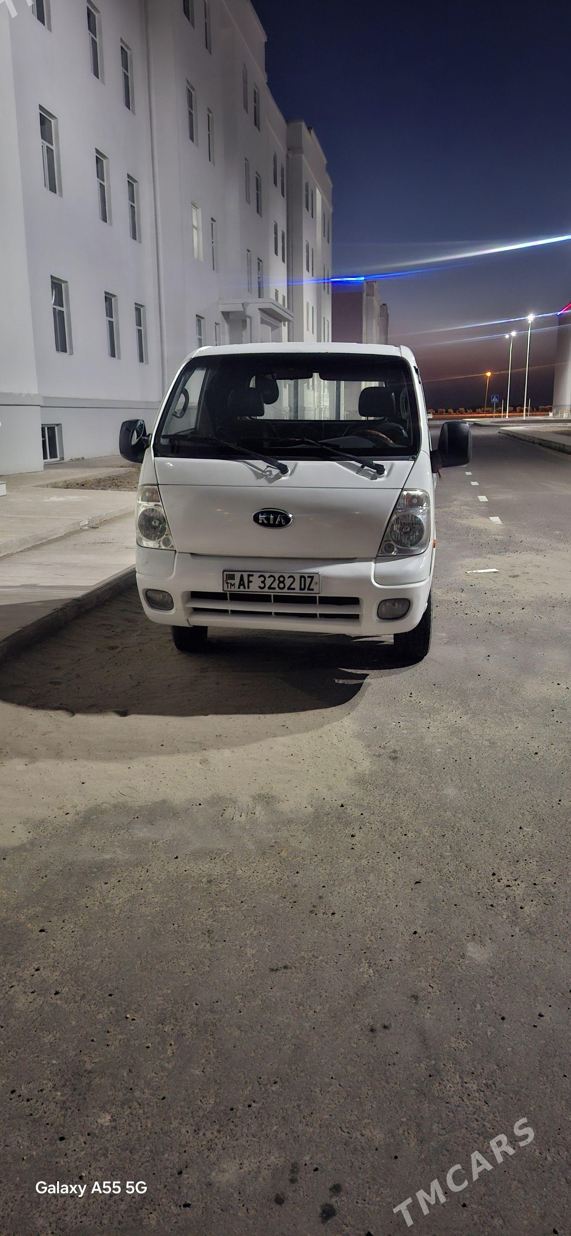 Kia Bongo 2005 - 120 000 TMT - Дашогуз - img 1