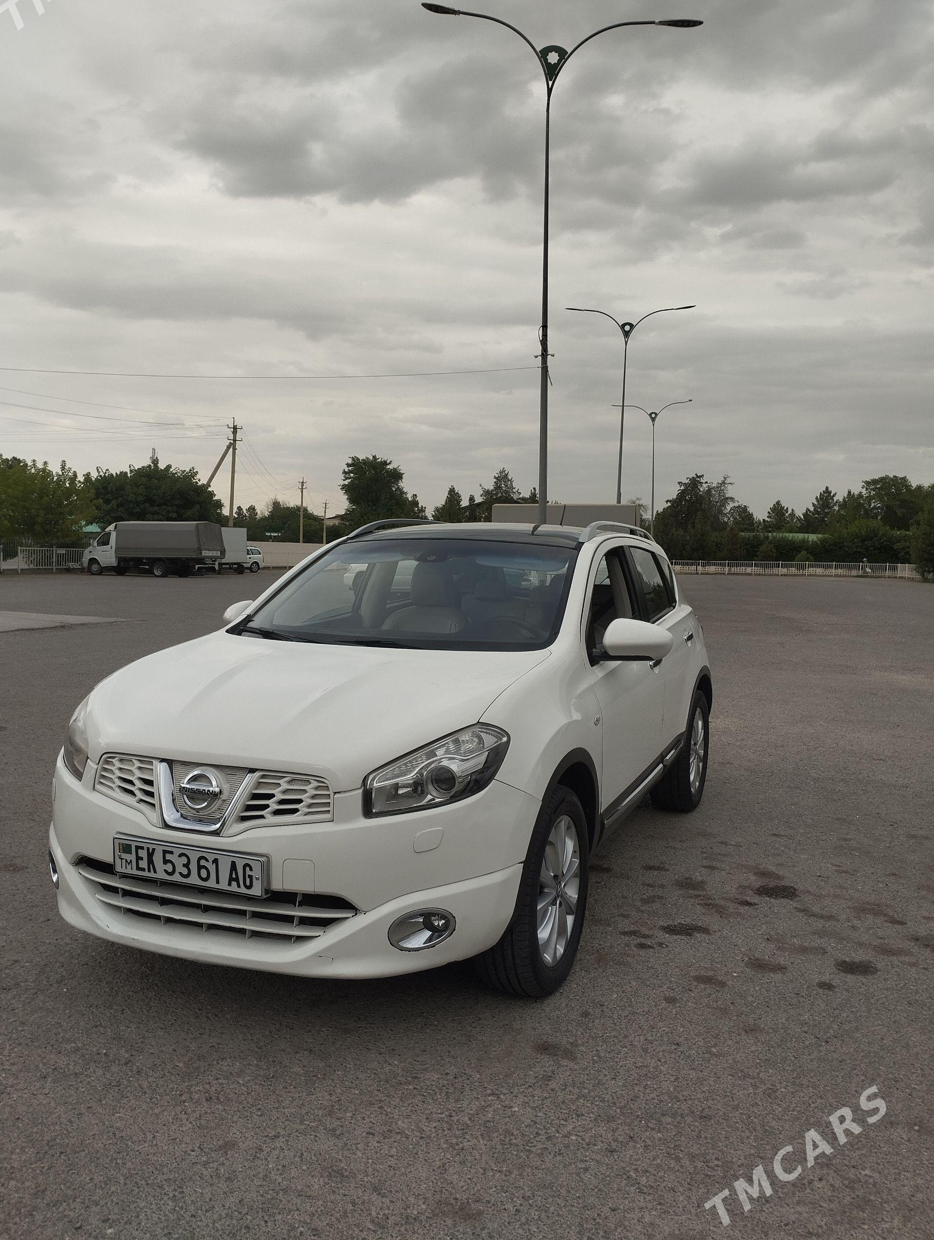 Nissan Qashqai 2011 - 180 000 TMT - 3 мкр - img 1
