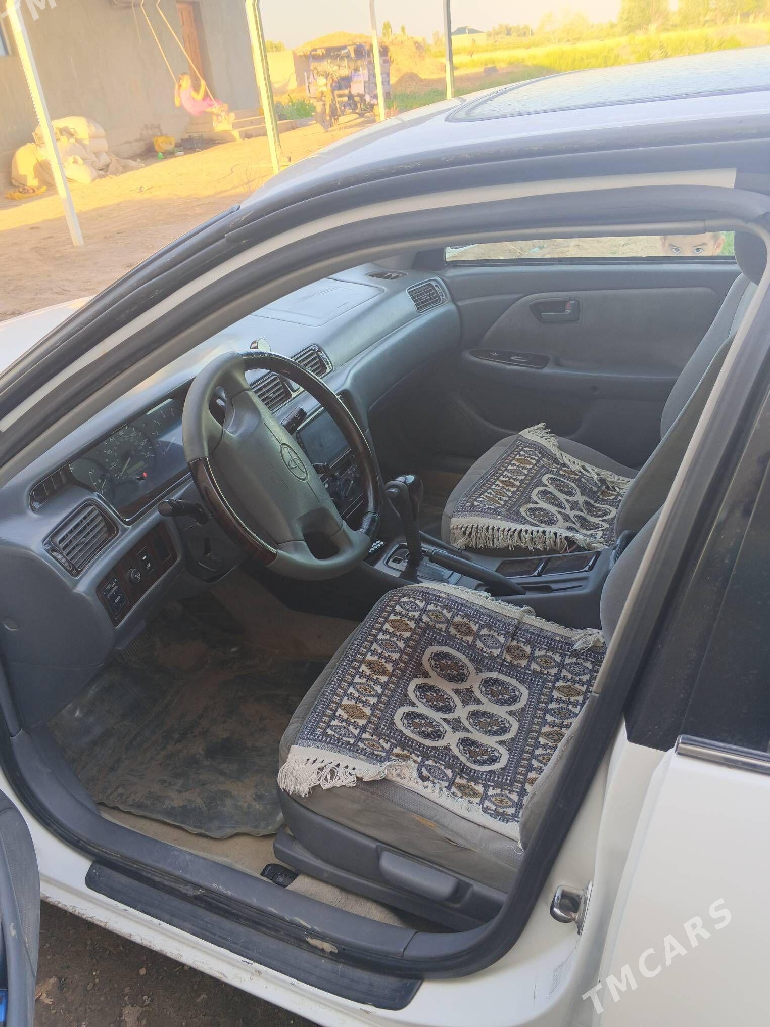 Toyota Camry 1998 - 140 000 TMT - Akdepe - img 1