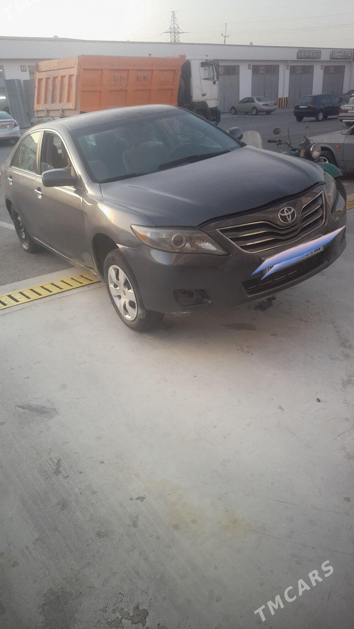 Toyota Camry 2010 - 200 000 TMT - Мары - img 1