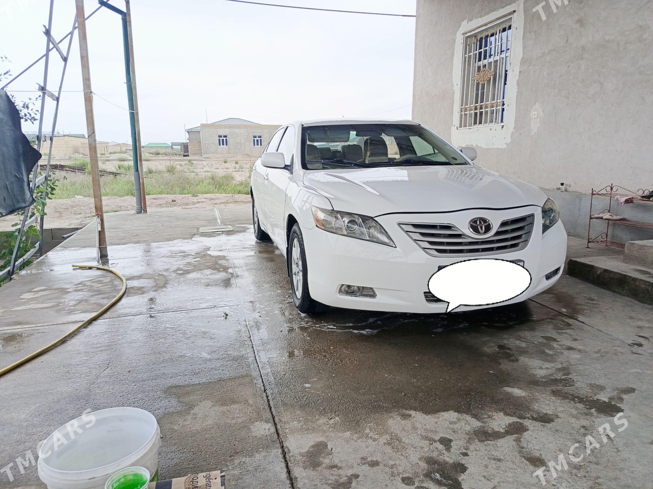 Toyota Camry 2007 - 170 000 TMT - Дашогуз - img 1
