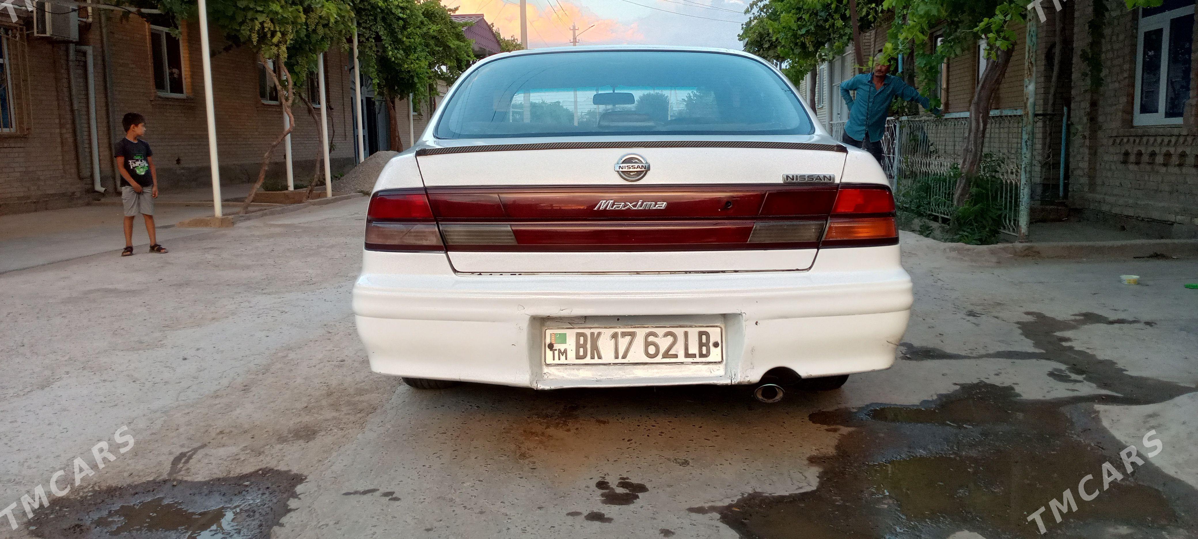 Nissan Cefiro 1995 - 38 000 TMT - Фарап - img 1