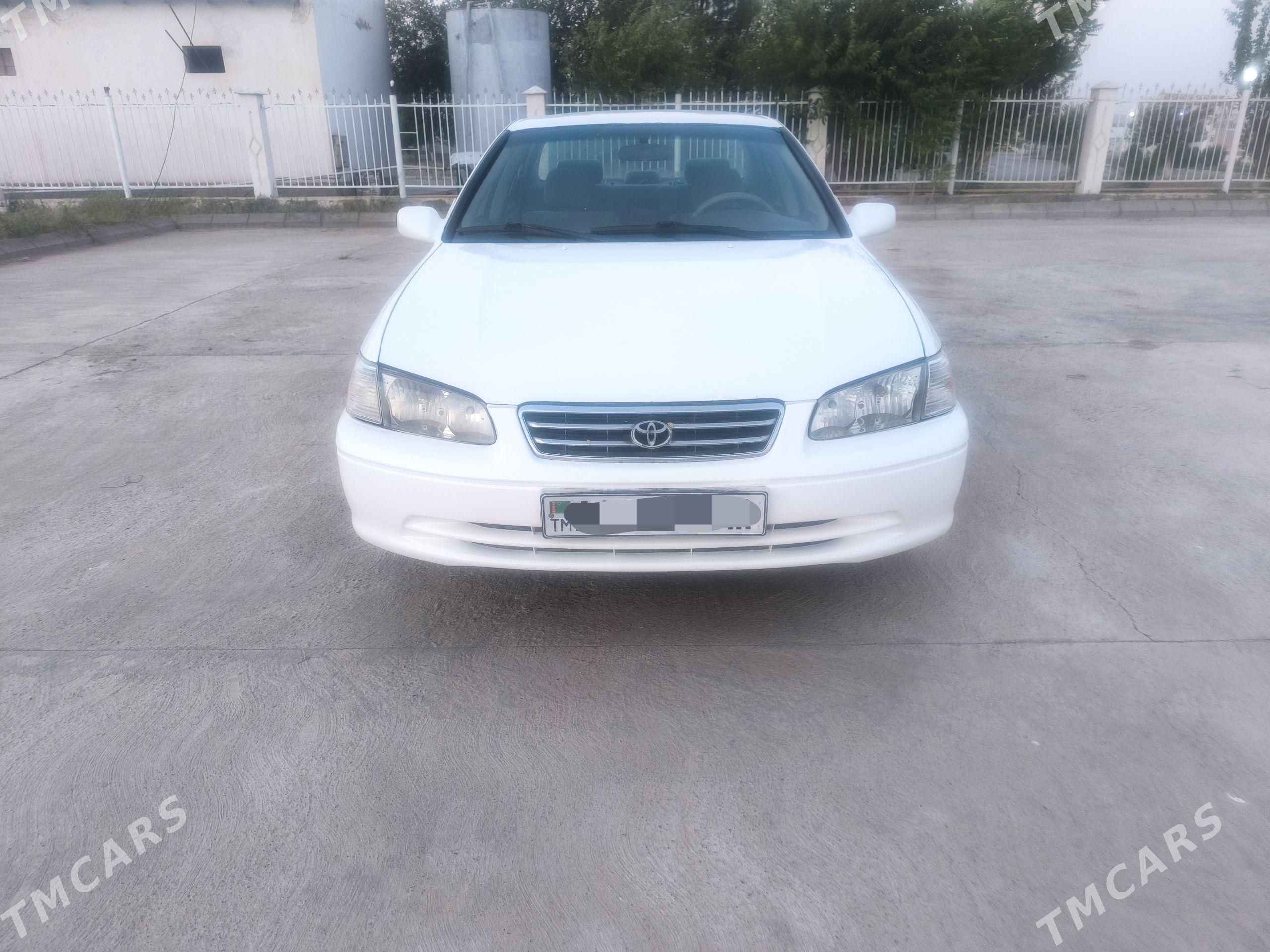 Toyota Camry 2000 - 158 000 TMT - Ýolöten - img 1