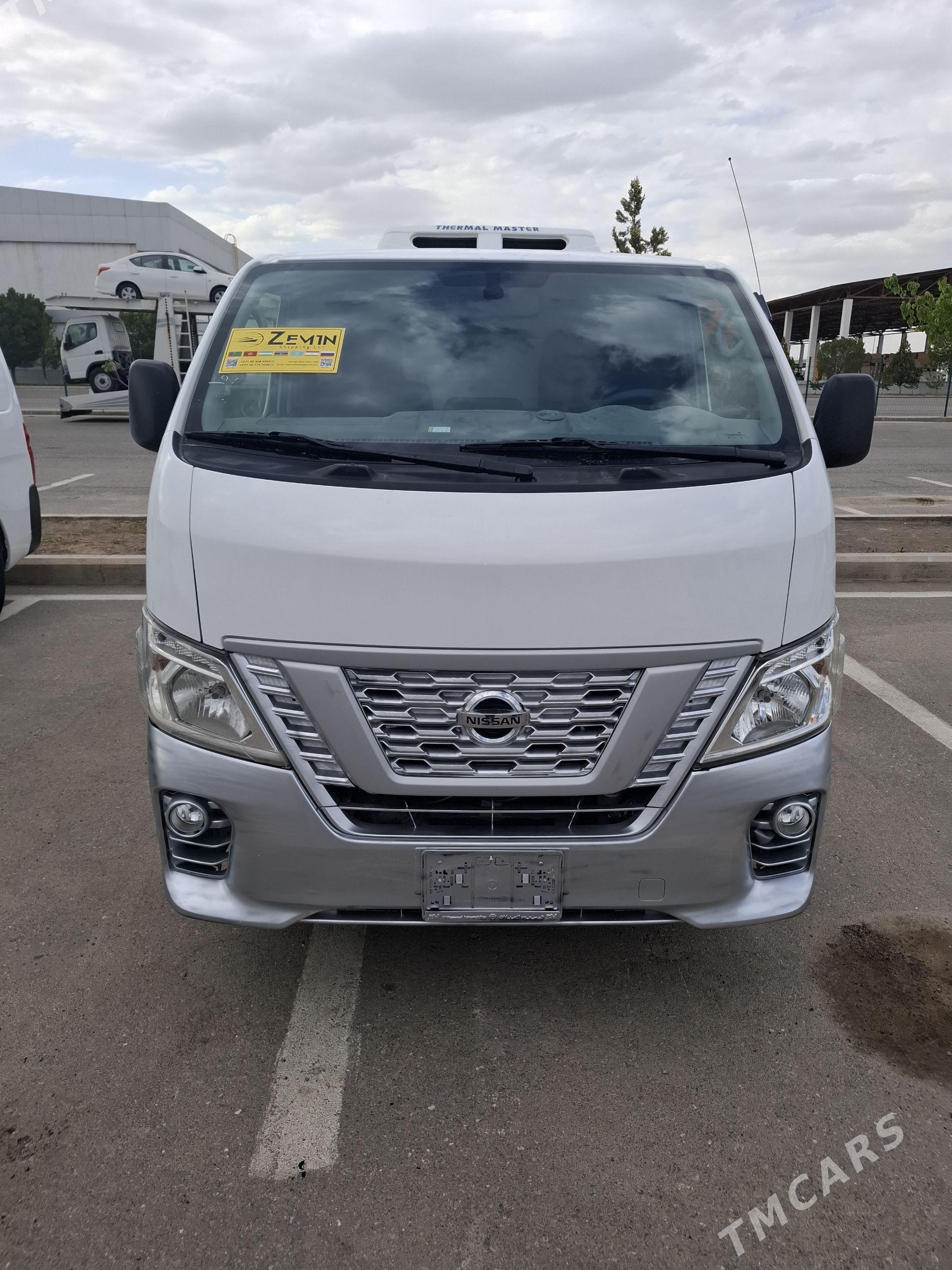 Nissan Urvan 2022 - 380 000 TMT - Ашхабад - img 1