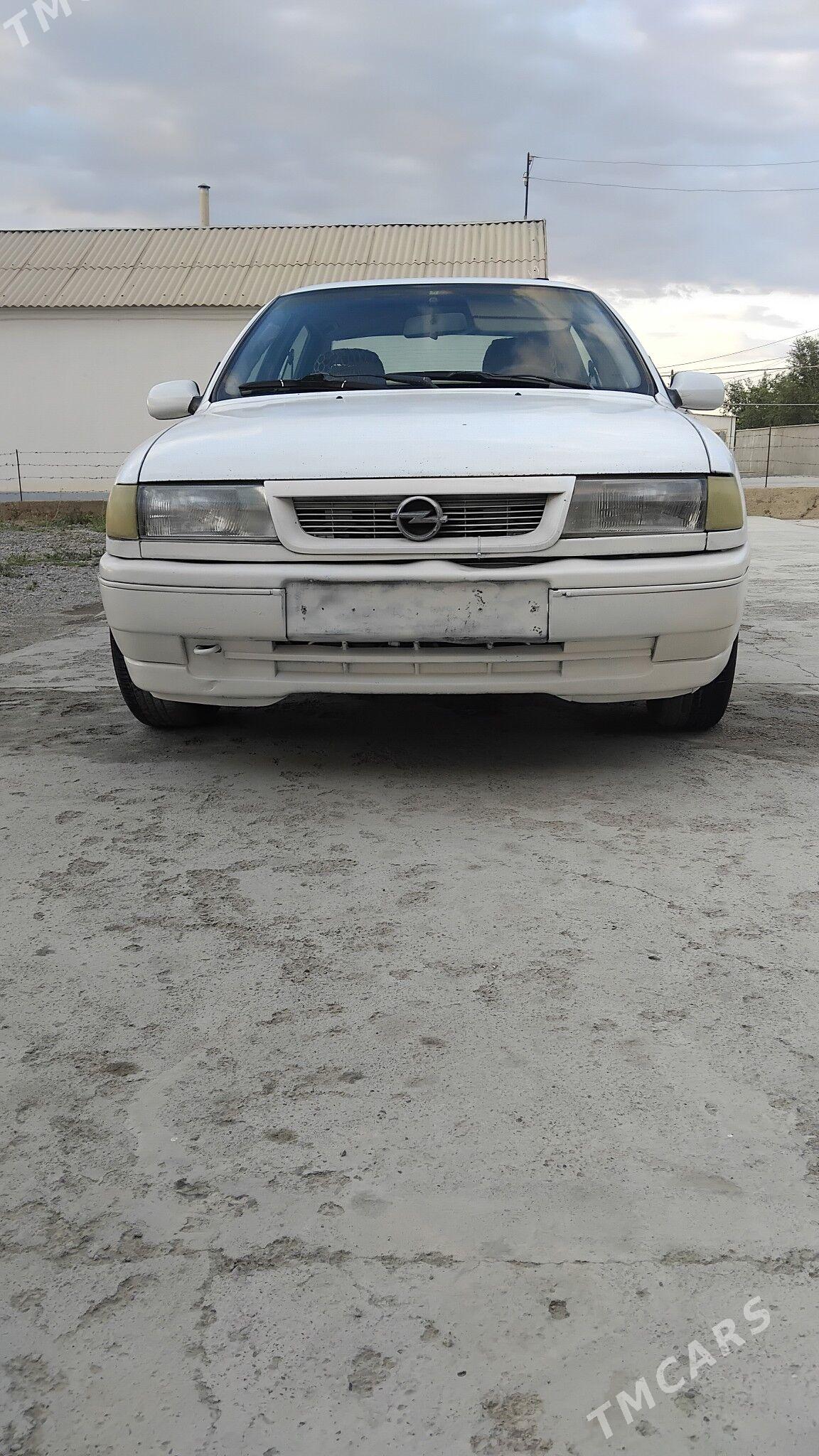 Opel Vectra 1993 - 48 000 TMT - Бахарден - img 1