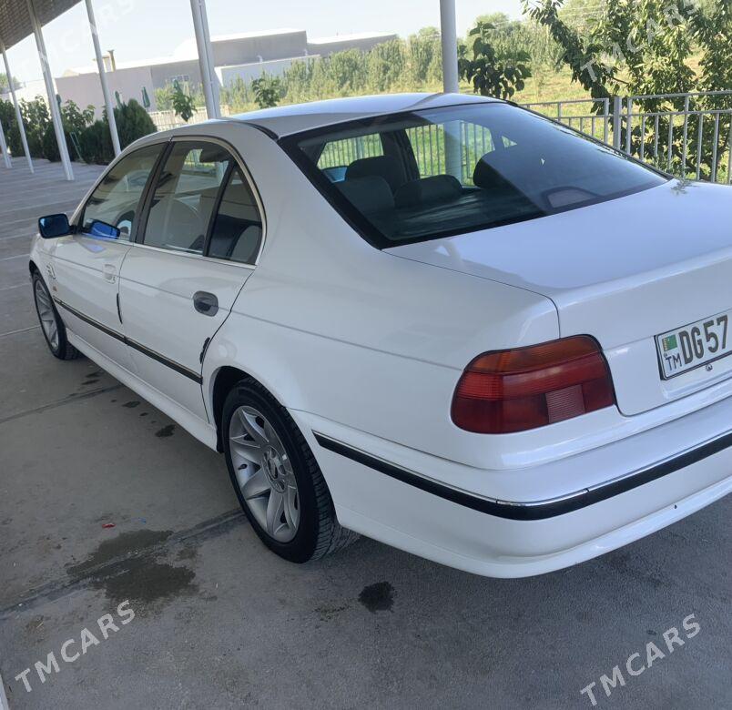 BMW E39 1998 - 98 000 TMT - Mary - img 1