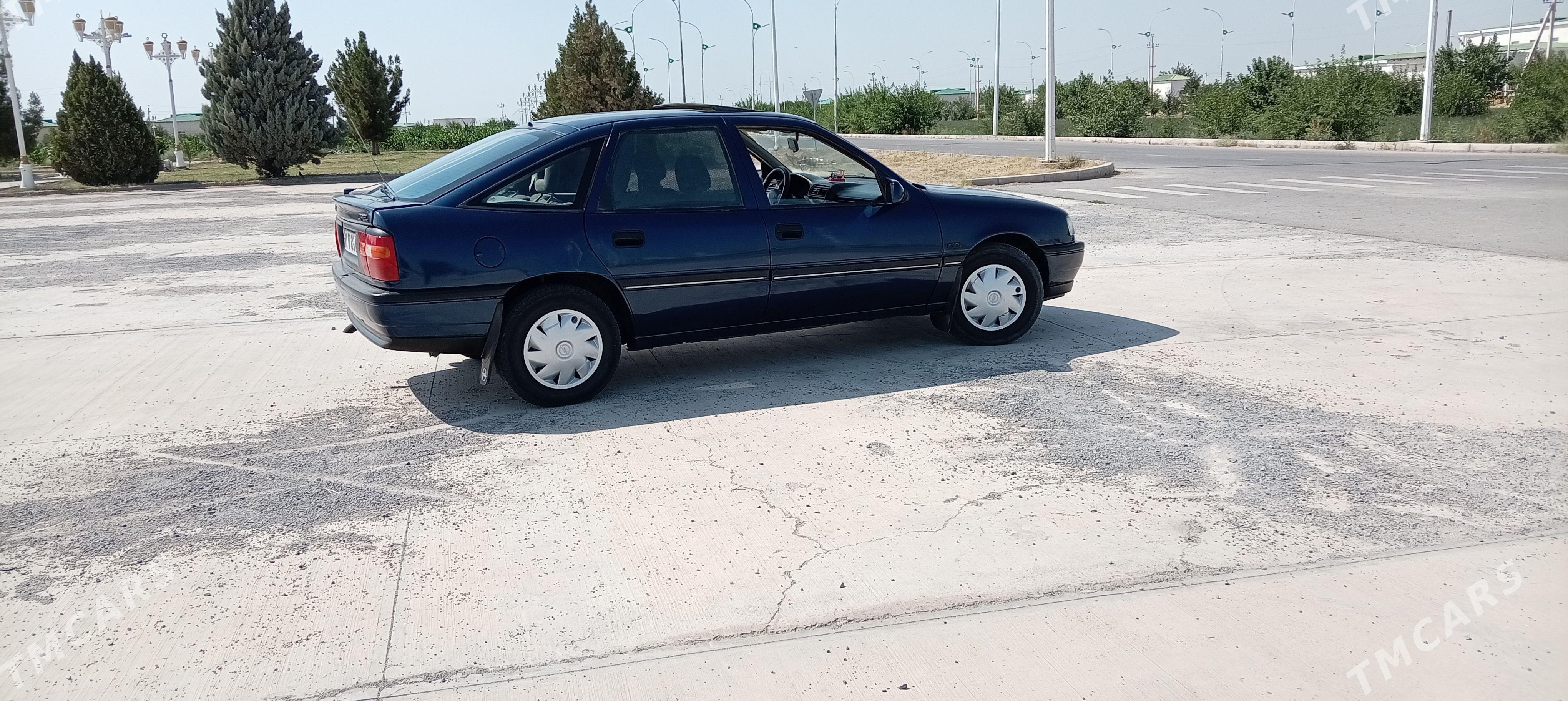 Opel Vectra 1993 - 34 000 TMT - Garabekewül - img 1