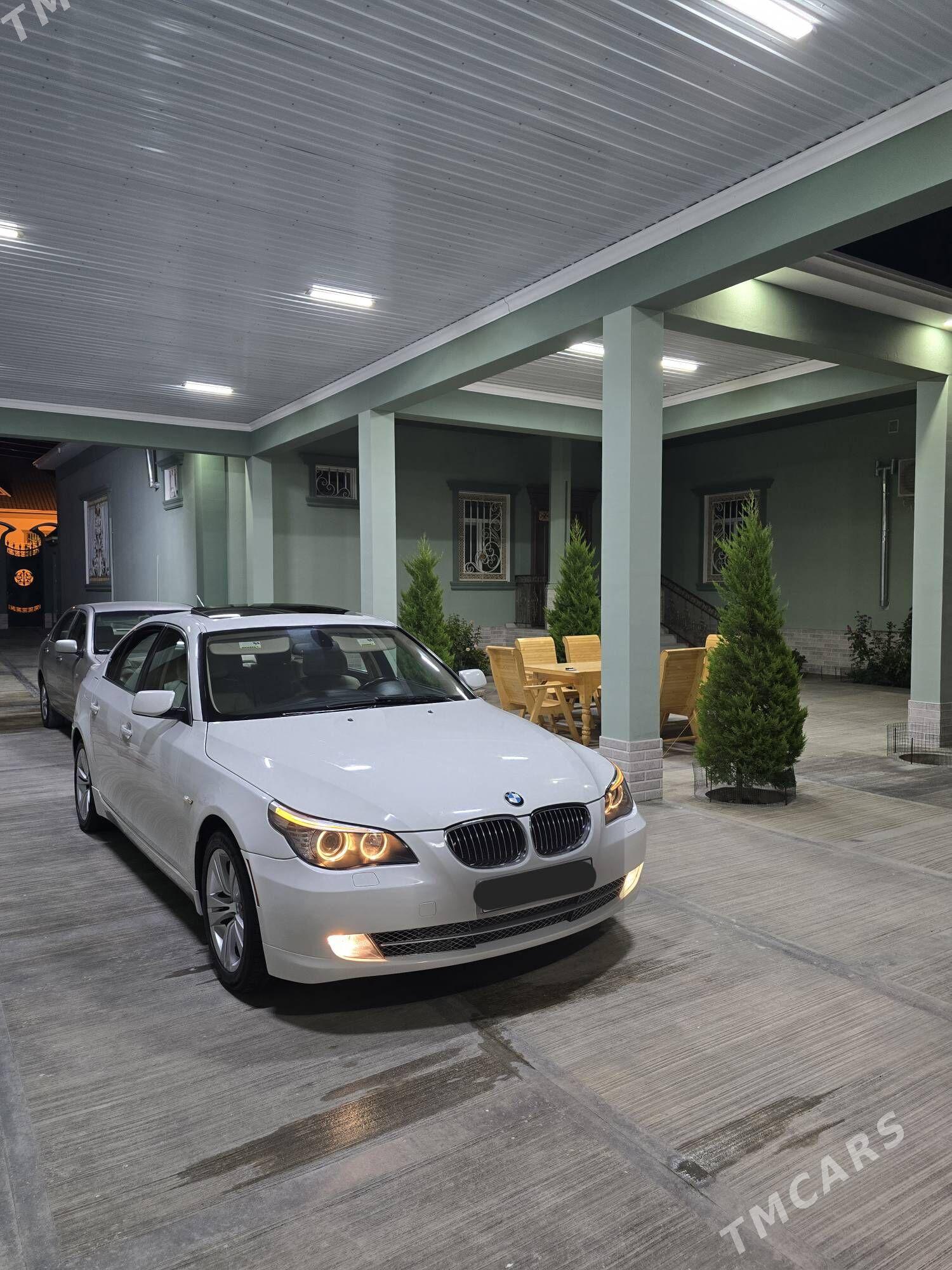 BMW E60 2009 - 230 000 TMT - Балканабат - img 1