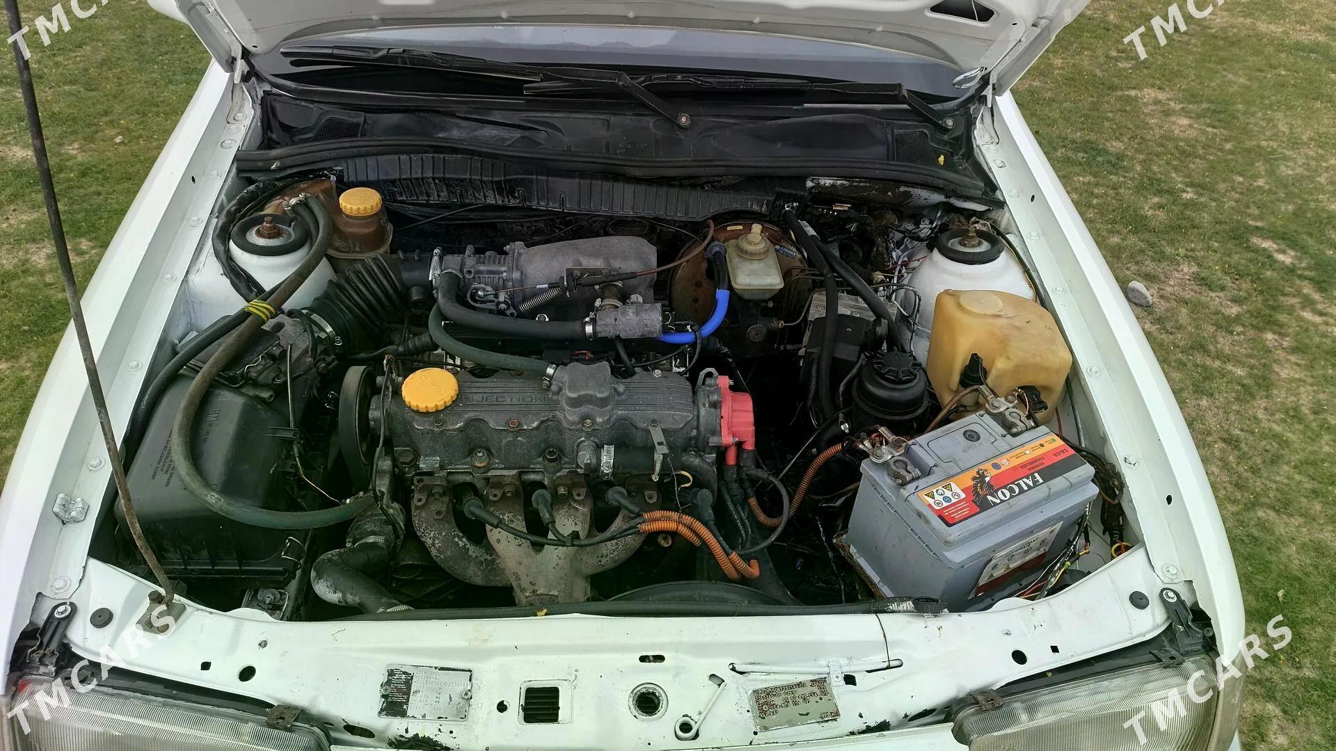 Opel Vectra 1989 - 38 000 TMT - Kerki - img 1