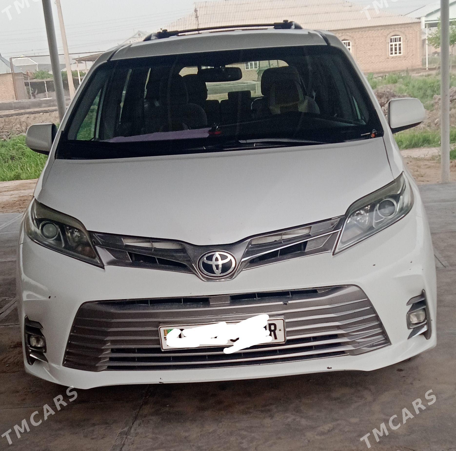 Toyota Sienna 2017 - 420 000 TMT - Mary - img 1