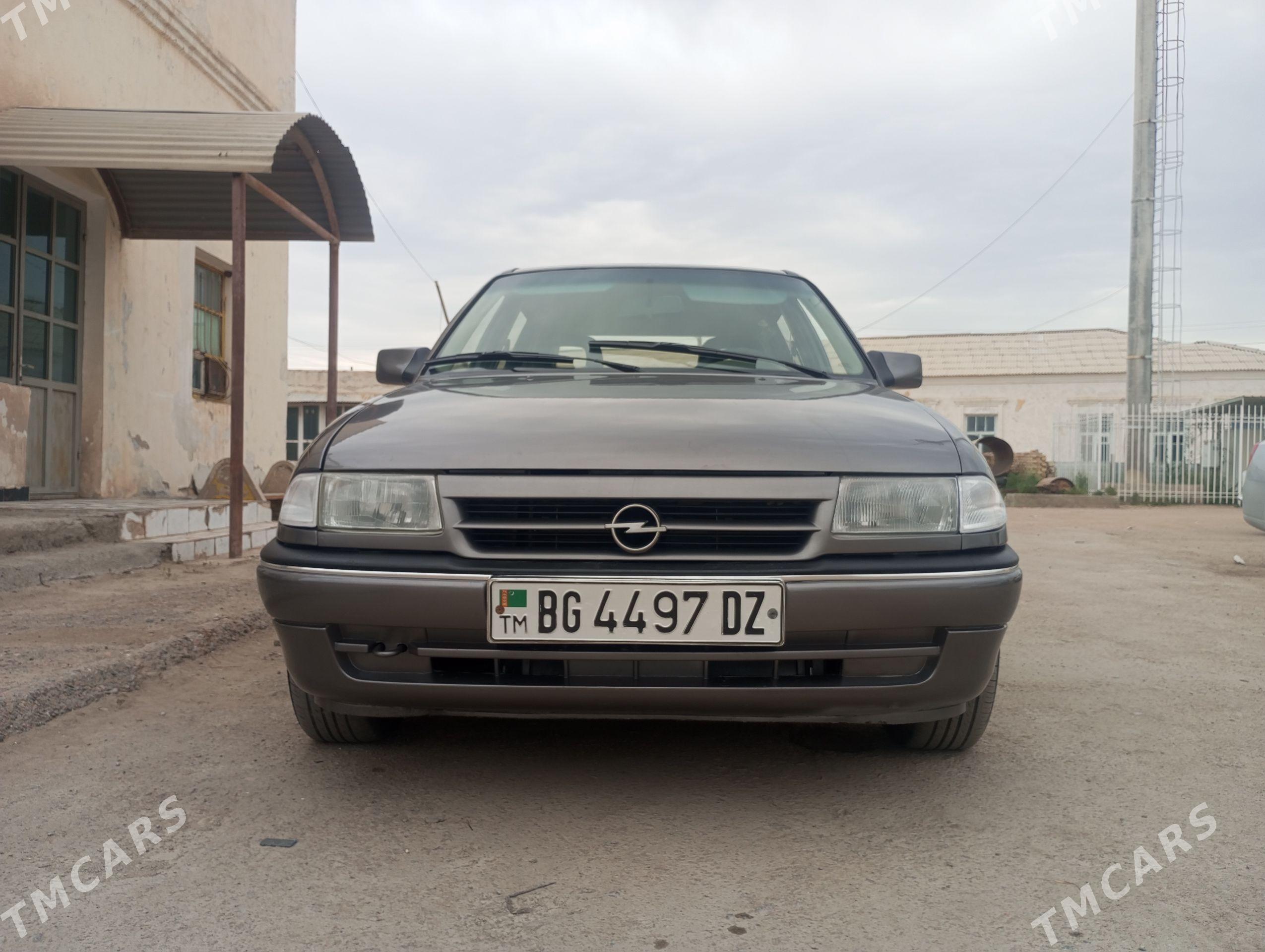 Opel Astra 1992 - 60 000 TMT - Gubadag - img 1
