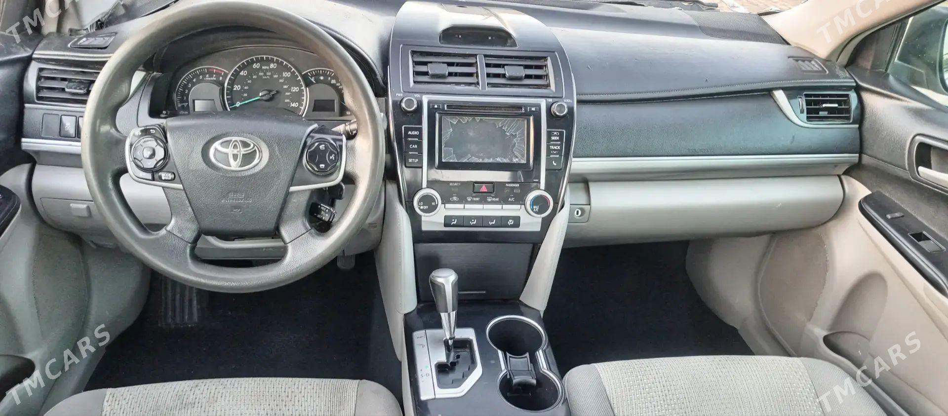 Toyota Camry 2014 - 150 000 TMT - Мары - img 1