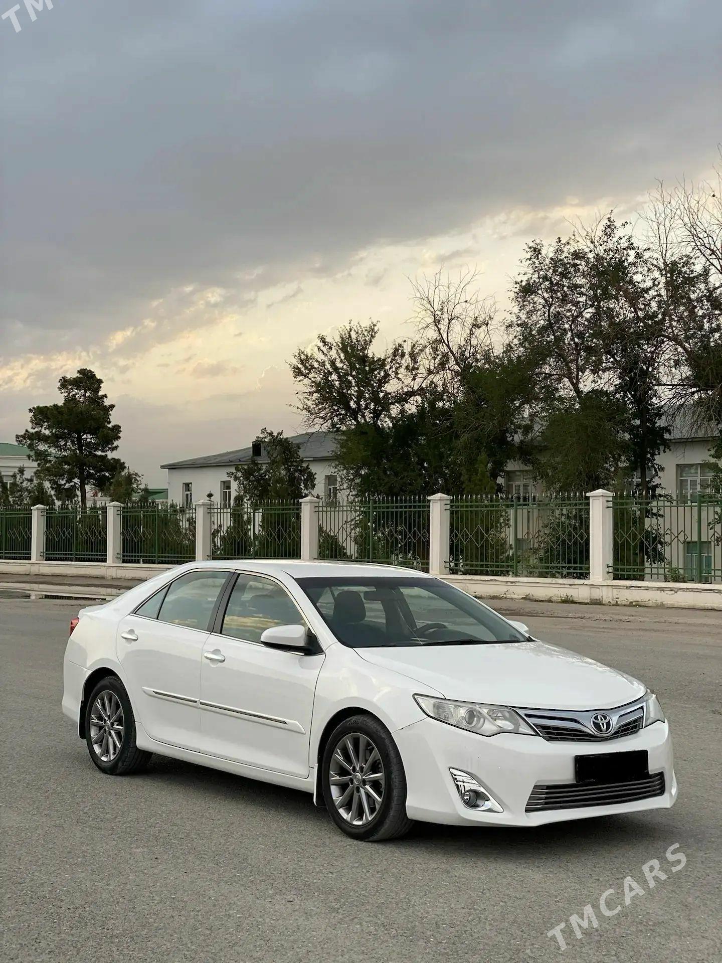 Toyota Camry 2013 - 215 000 TMT - Кака - img 1