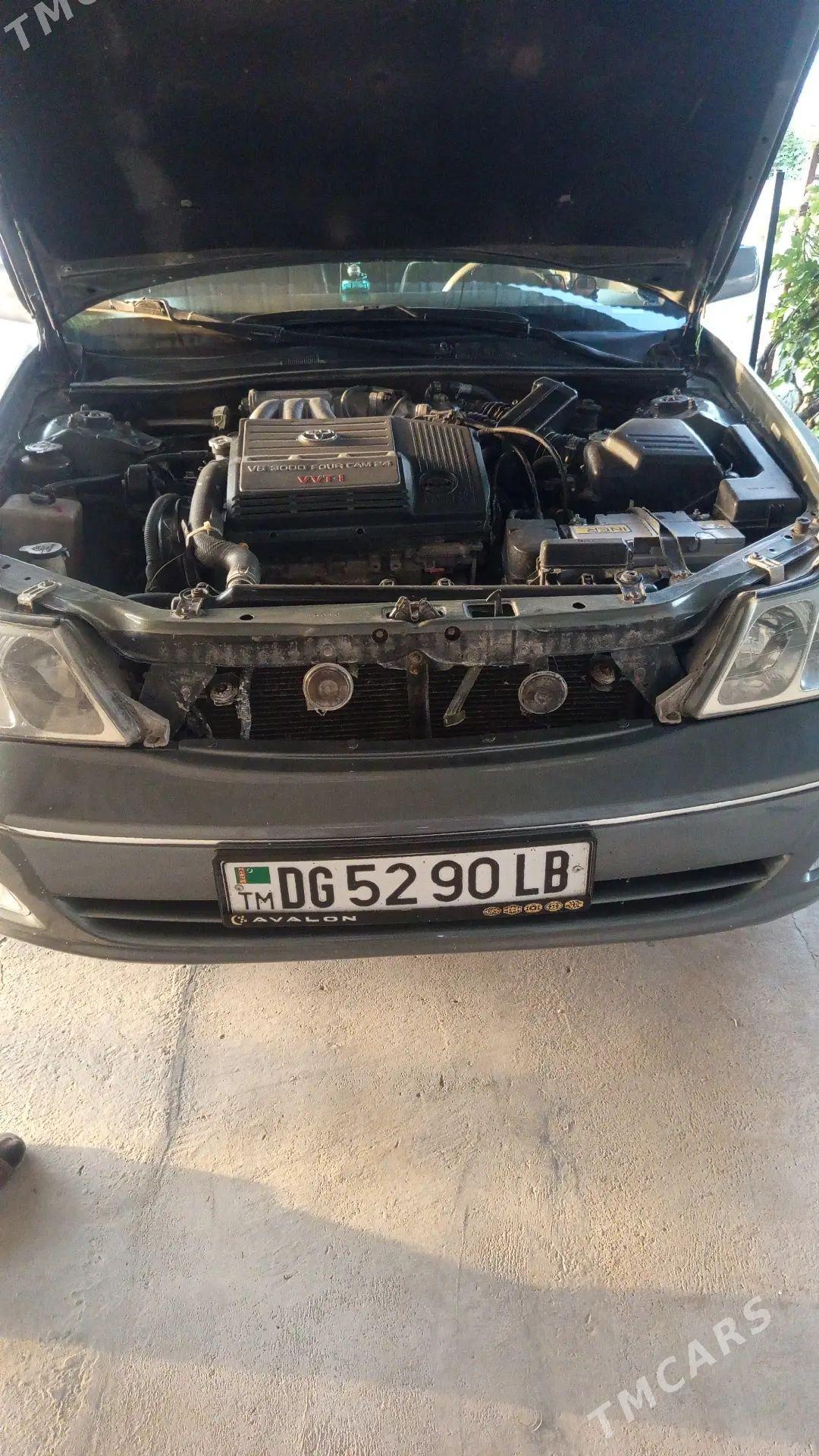 Toyota Avalon 2000 - 210 000 TMT - Фарап - img 1