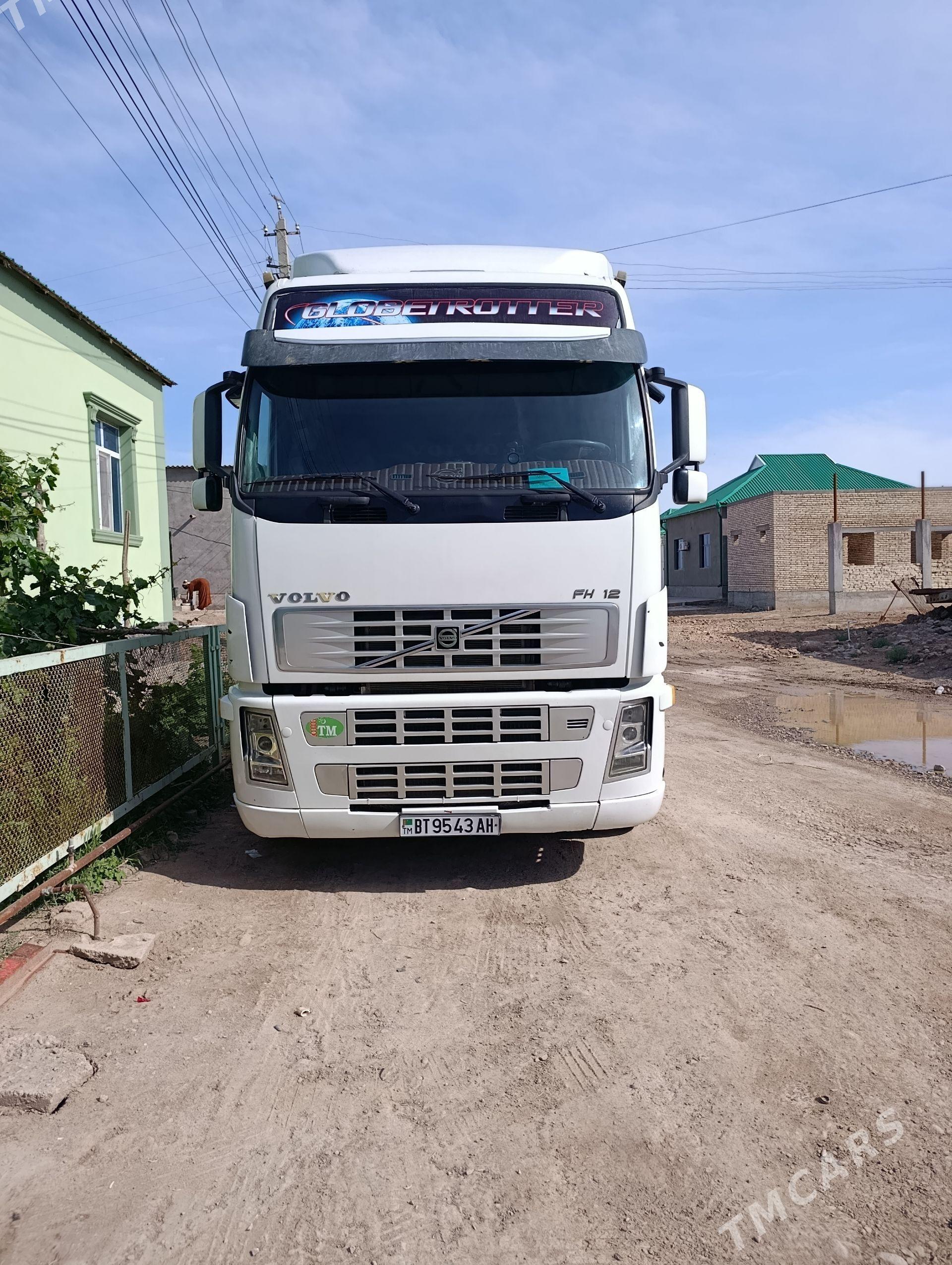 Volvo FH12 2003 - 680 000 TMT - Tejen - img 1
