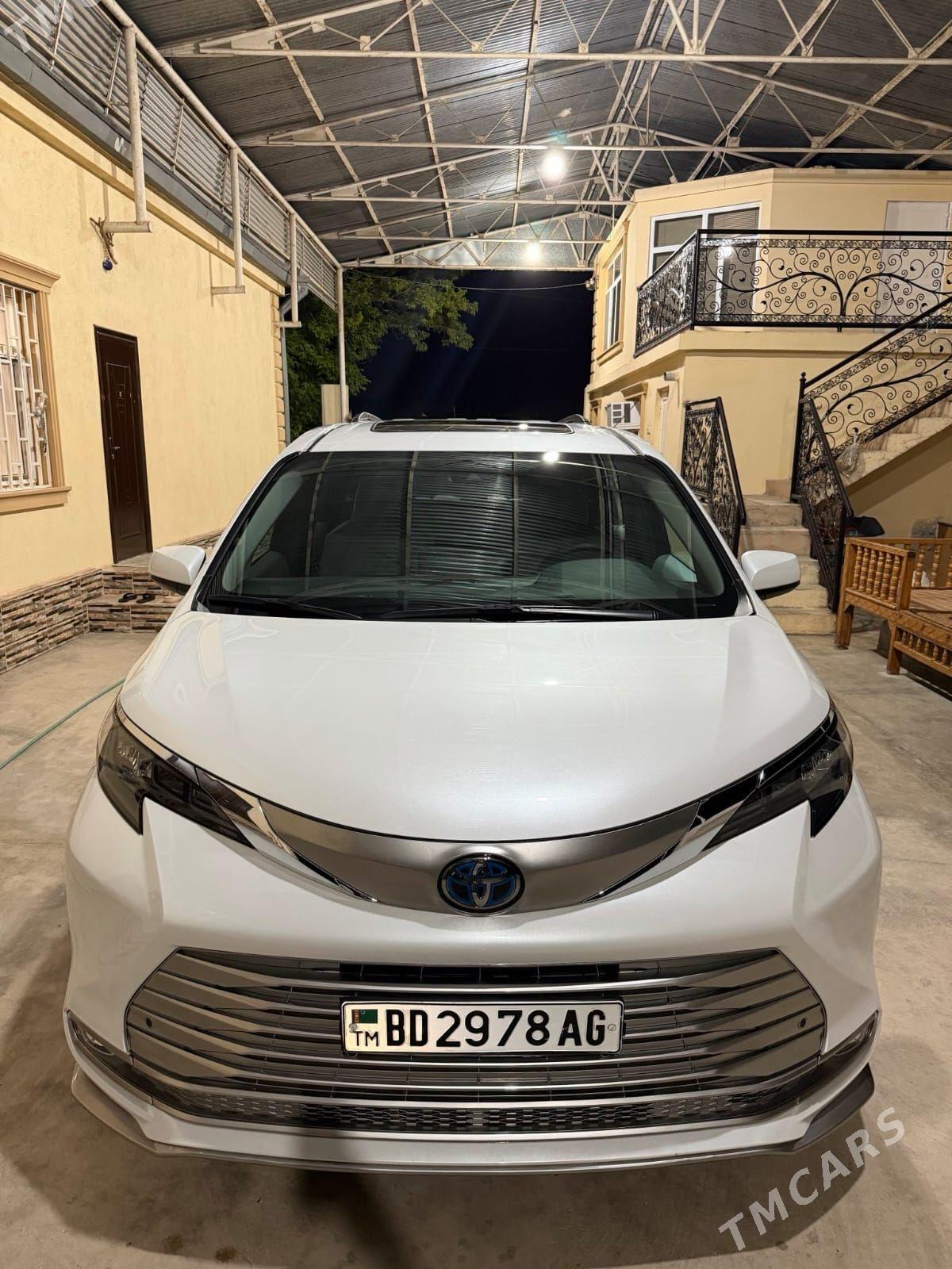 Toyota Sienna 2025 - 770 000 TMT - Ашхабад - img 1
