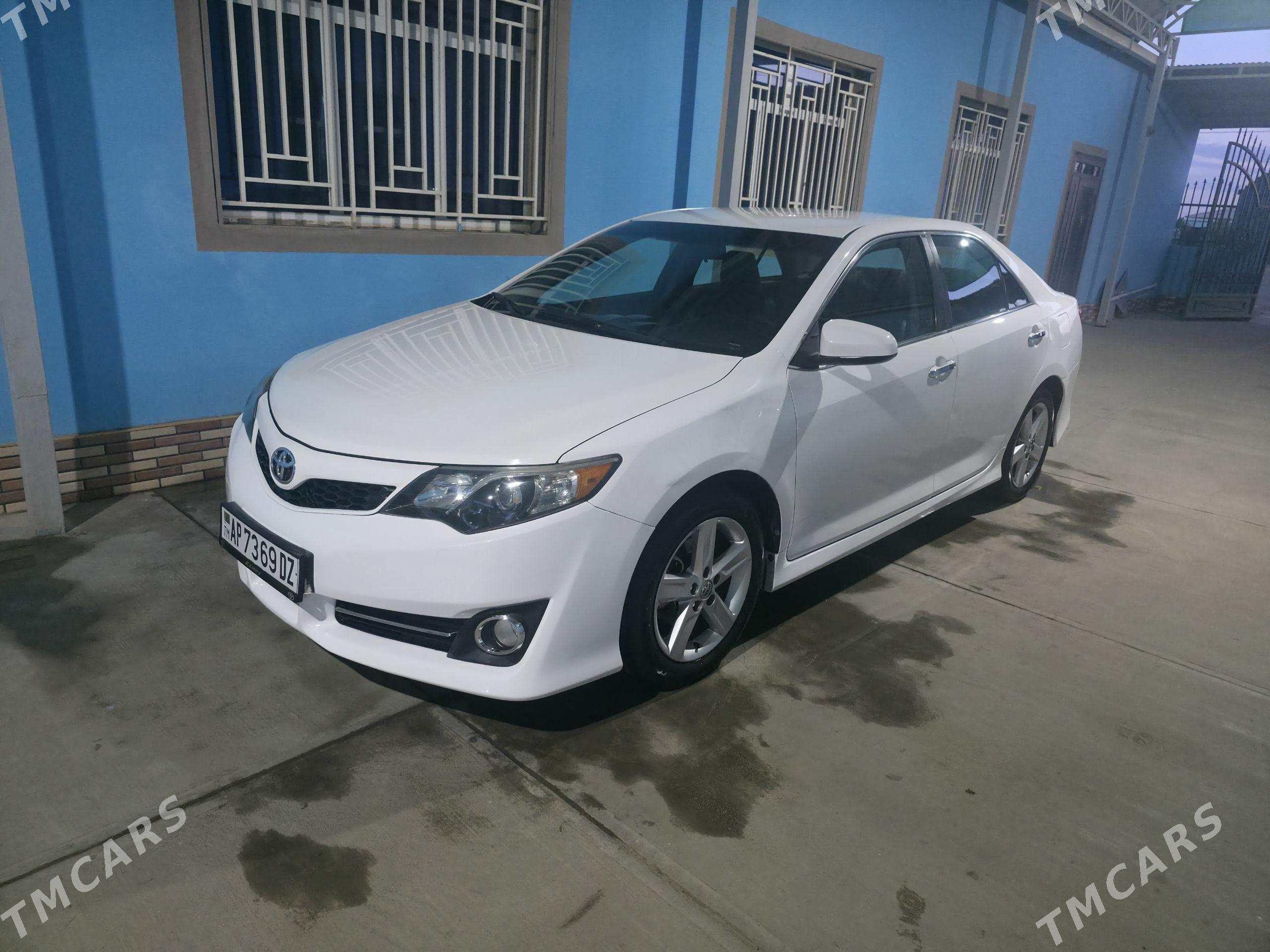 Toyota Camry 2013 - 270 000 TMT - Gubadag - img 1